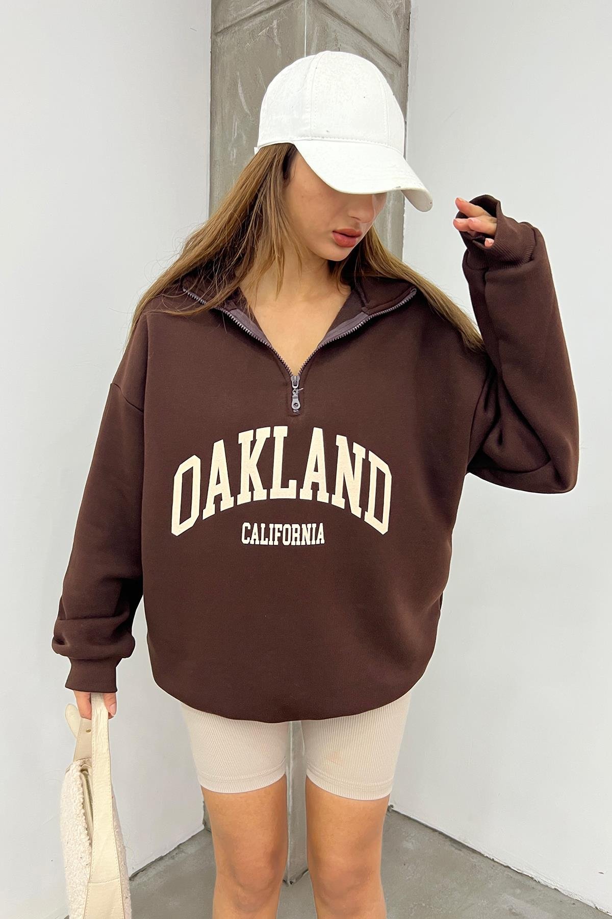Kahve Oakland Baskılı Fermuarlı SweatSun VictoriaKahve Oakland Baskılı Fermuarlı Sweat
