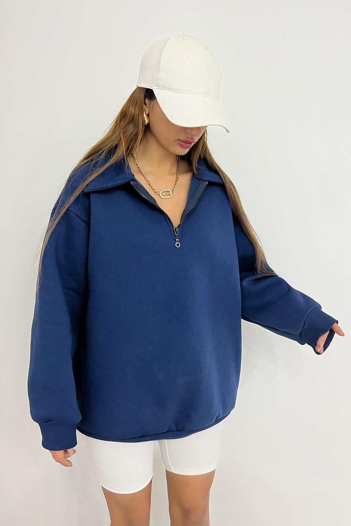 Lacivert Fermuarlı Polo Yaka 3 İplik Şardonlu SweatSun VictoriaLacivert Fermuarlı Polo Yaka 3 İplik Şardonlu Sweat