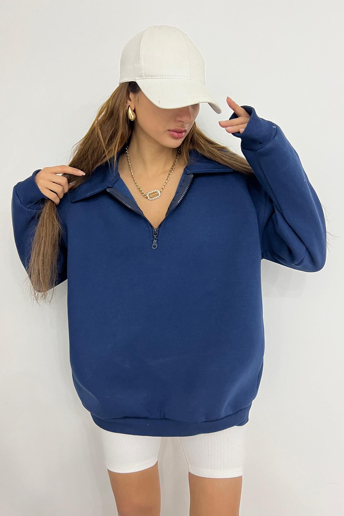 Lacivert Fermuarlı Polo Yaka 3 İplik Şardonlu SweatSun VictoriaLacivert Fermuarlı Polo Yaka 3 İplik Şardonlu Sweat