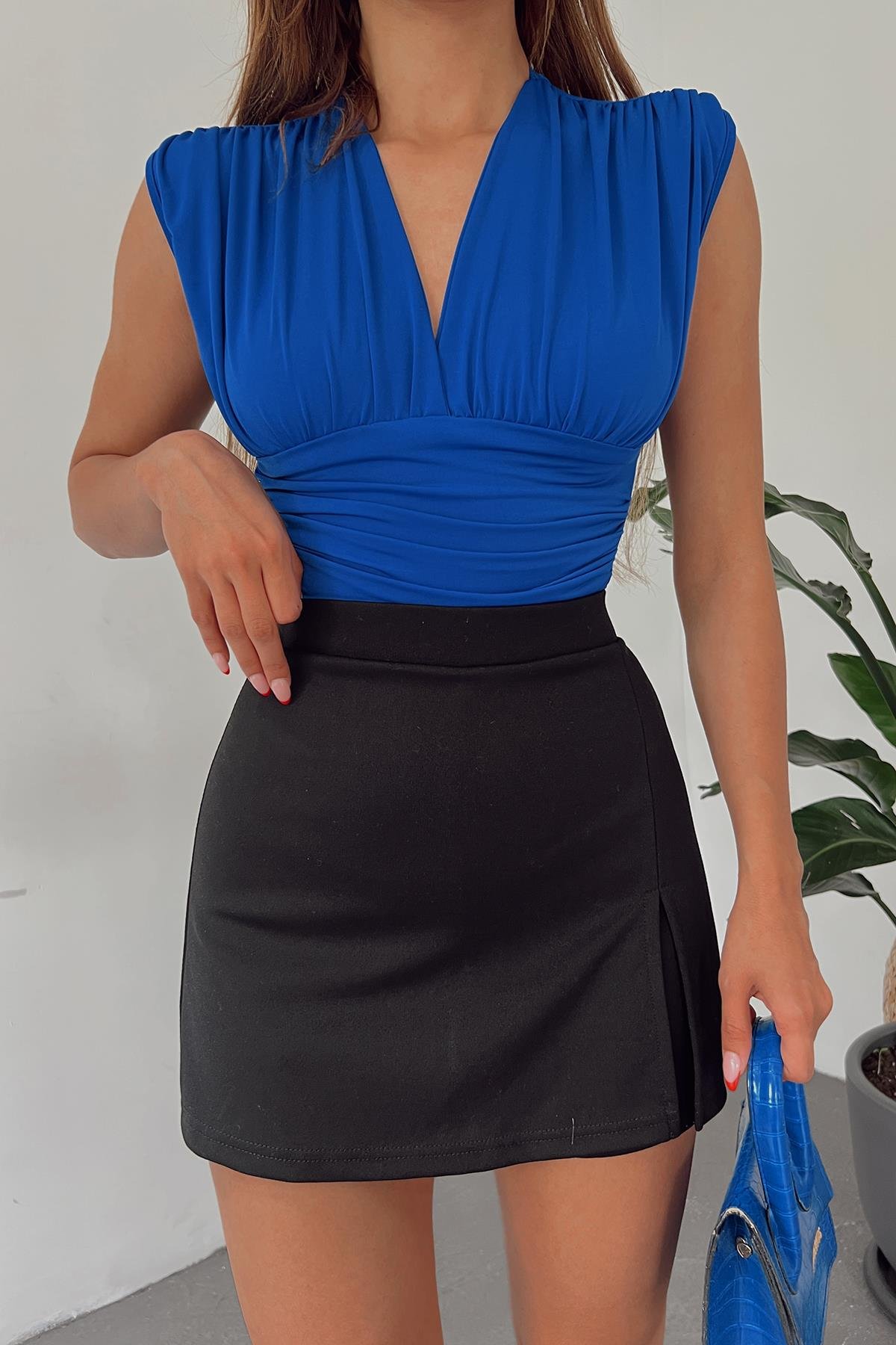 Siyah Çelik Şort EtekSun VictoriaSiyah Çelik Şort Etek