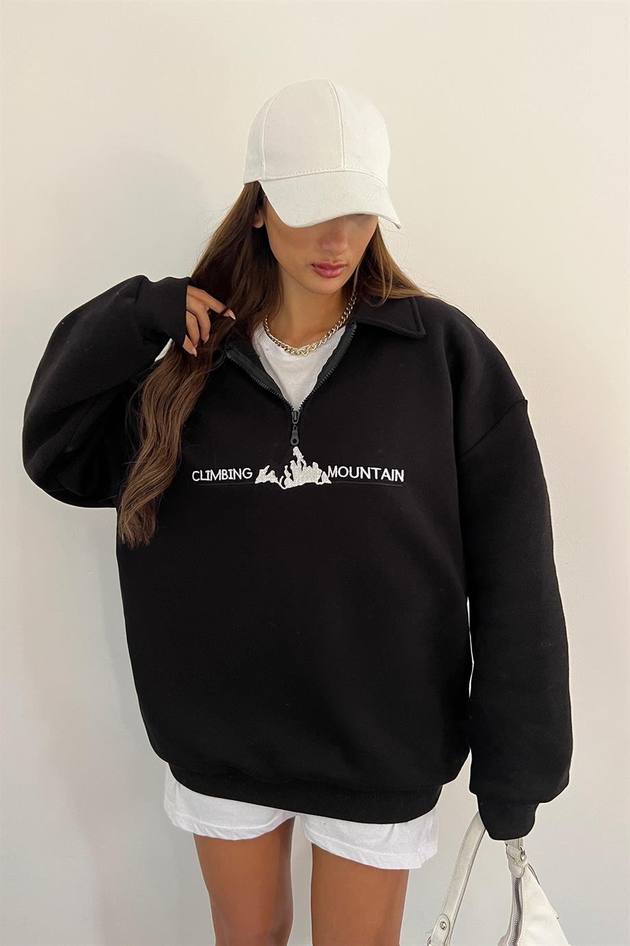 Siyah Climbing Mountain Baskılı Fermuarlı Polo Yaka 3 İplik Şardonlu SweatSun VictoriaSiyah Climbing Mountain Baskılı Fermuarlı Polo Yaka 3 İplik Şardonlu Sweat