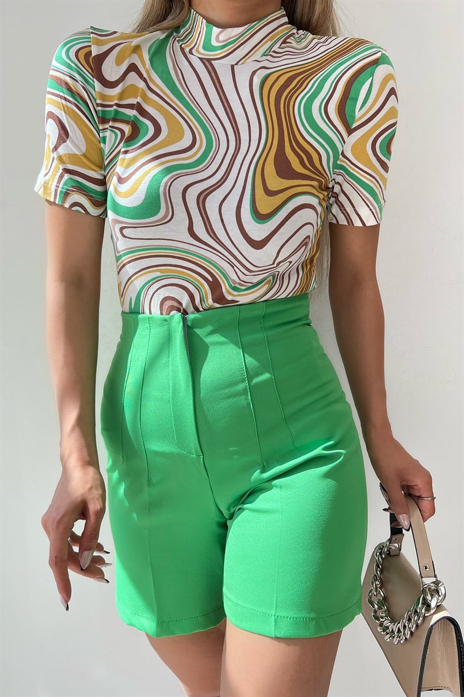 Sun Victoria Kadın Zara Model Şort YeşilSun VictoriaSun Victoria Kadın Zara Model Şort Yeşil