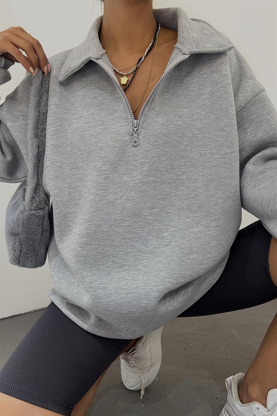 Gri Fermuarlı Polo Yaka Sweat