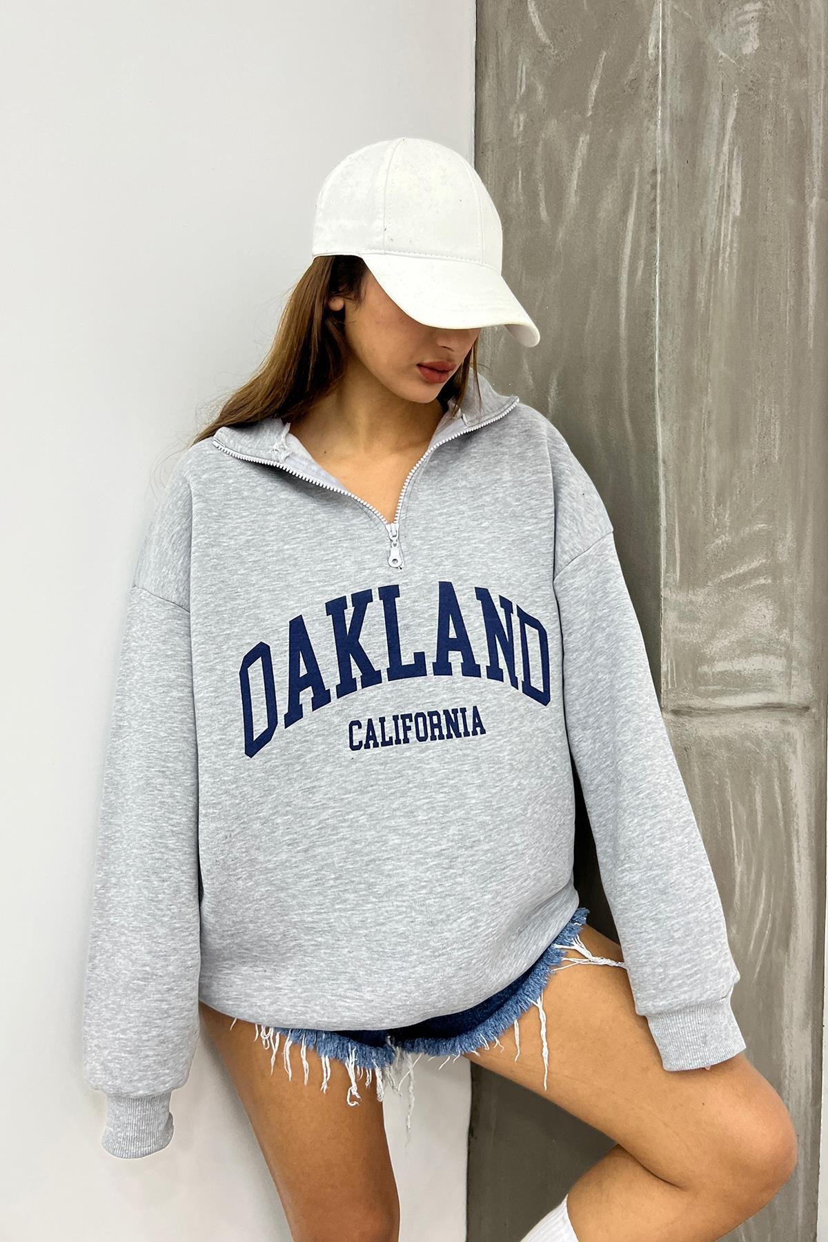 Gri Oakland Baskılı Fermuarlı Sweat