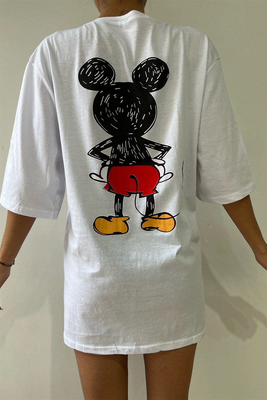 Hera Moda Kadın Mickey Mouse Beyaz Baskılı Oversize Tshirt