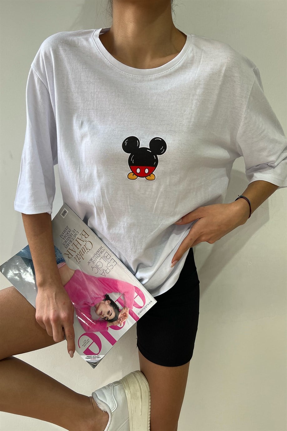 Hera Moda Kadın Mickey Mouse Beyaz Baskılı Oversize Tshirt
