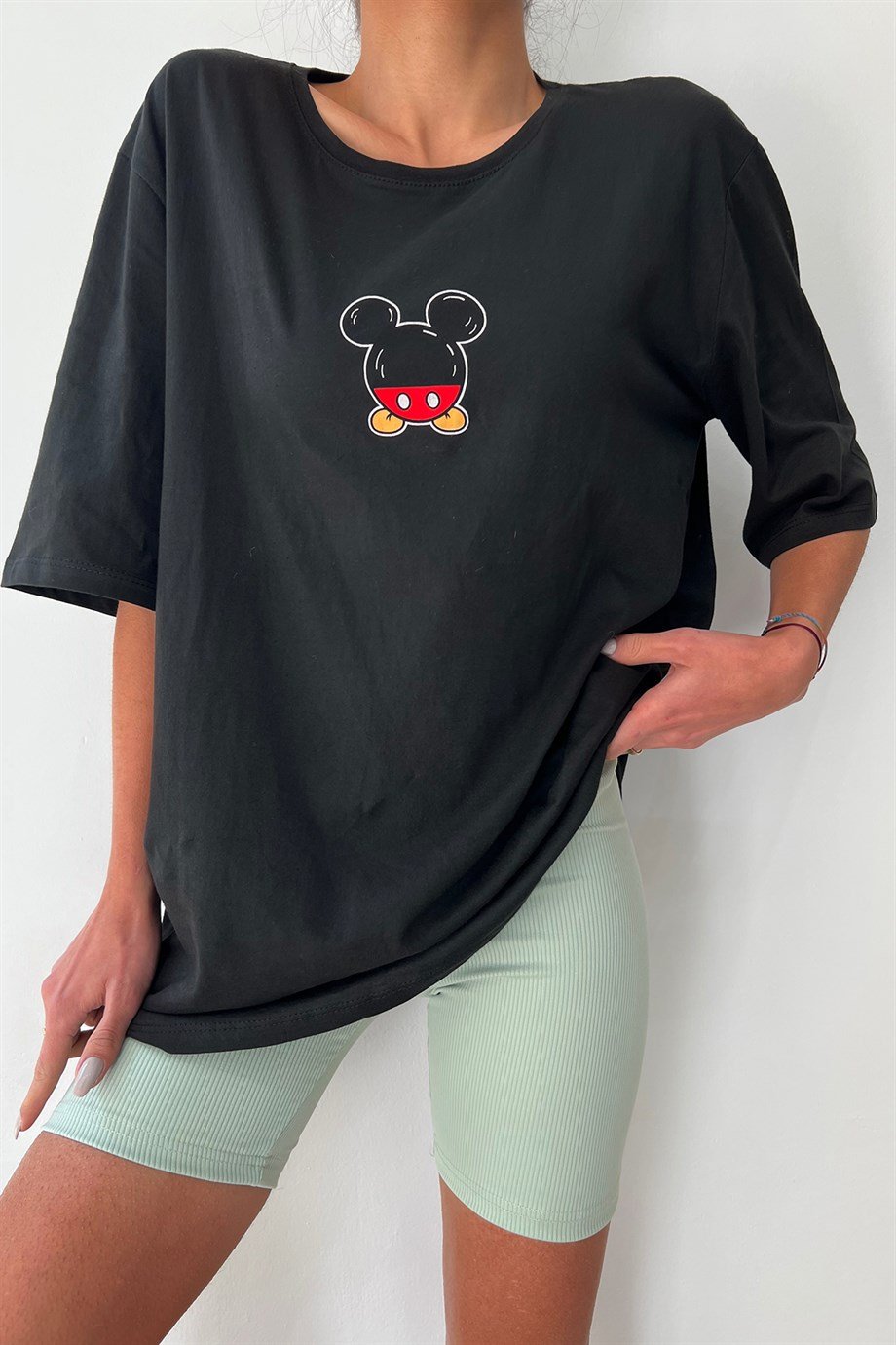 Hera Moda Kadın Mickey Mouse Siyah Baskılı Oversize Tshirt