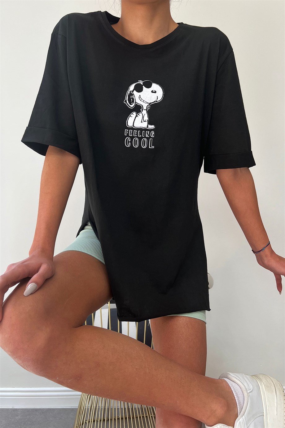 Hera Moda Kadın Siyah Snoopy Baskılı Oversize Tshirt