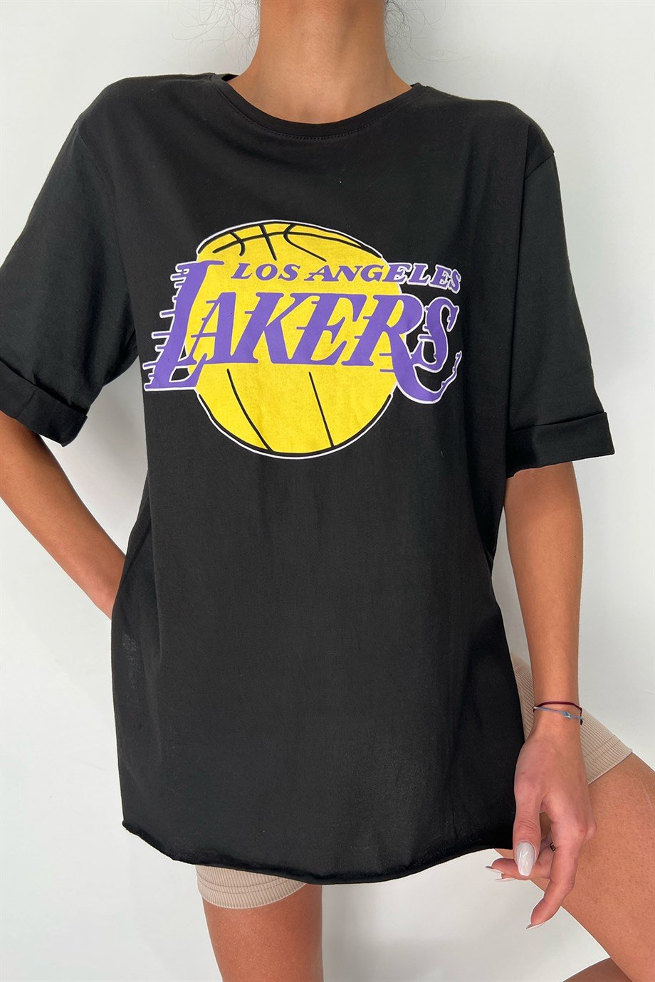 Hera Moda Kadın Yan Yırtmaçlı Siyah Lakers Tshirt