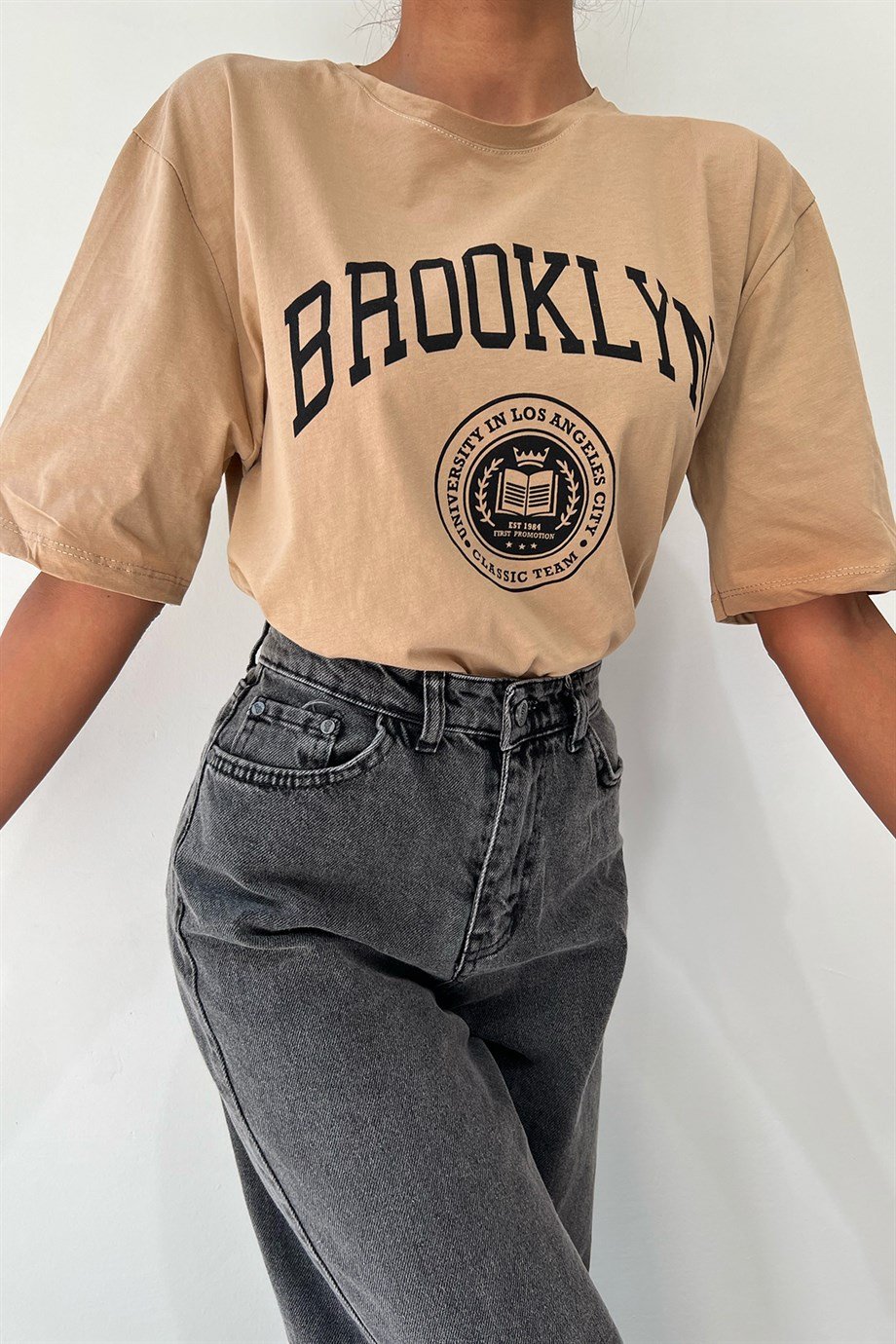 Hera Moda Krem Brooklyn Oversize Tshirt 