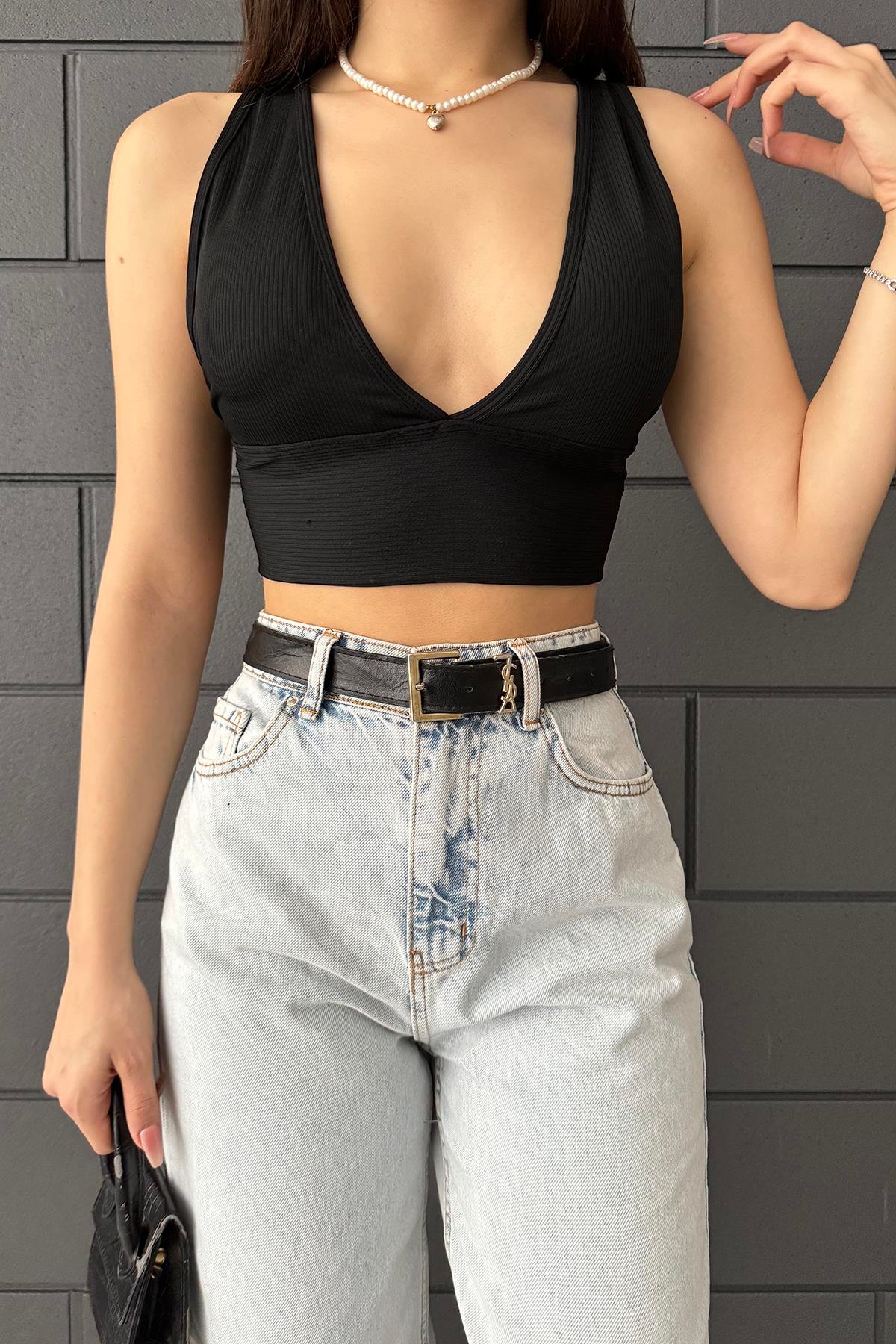 Heramoda Kadın Siyah Fitilli Kalın Kemer Sırtı Çapraz V Yaka Crop