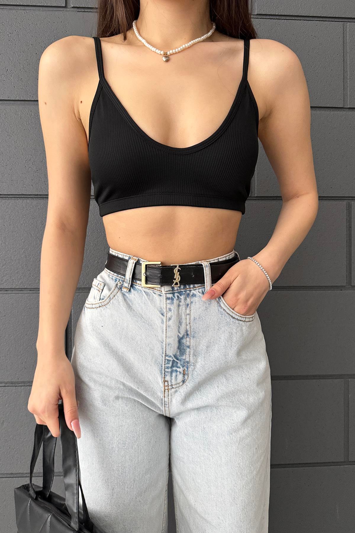 Heramoda Kadın Siyah V yaka Dilvin Crop