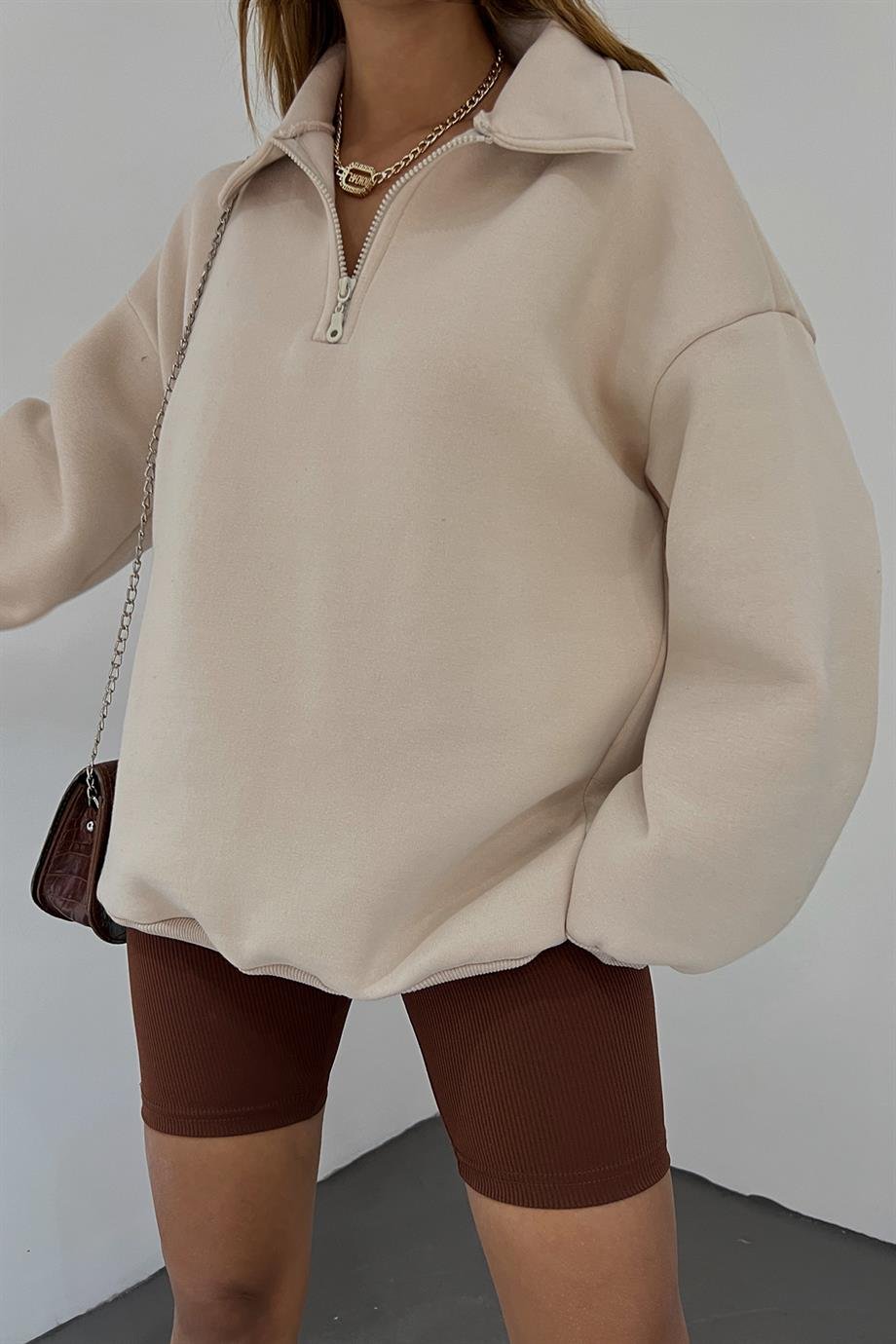 Krem Fermuarlı Polo Yaka Sweat