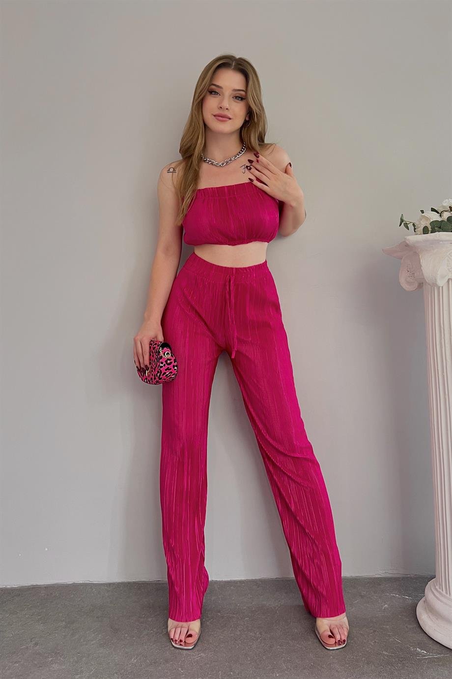 Pembe Pliseli Pantolon Crop Takım