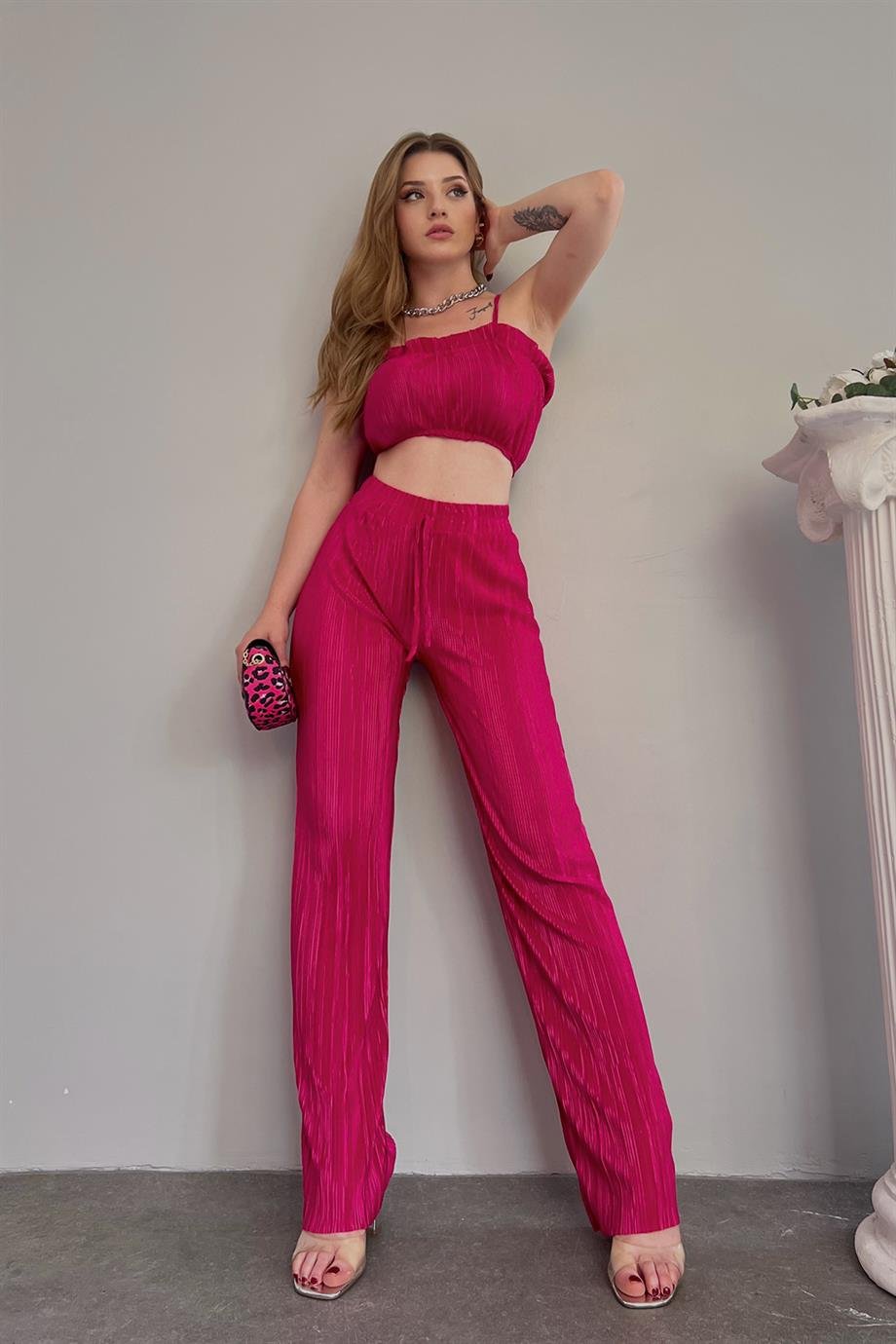 Pembe Pliseli Pantolon Crop Takım