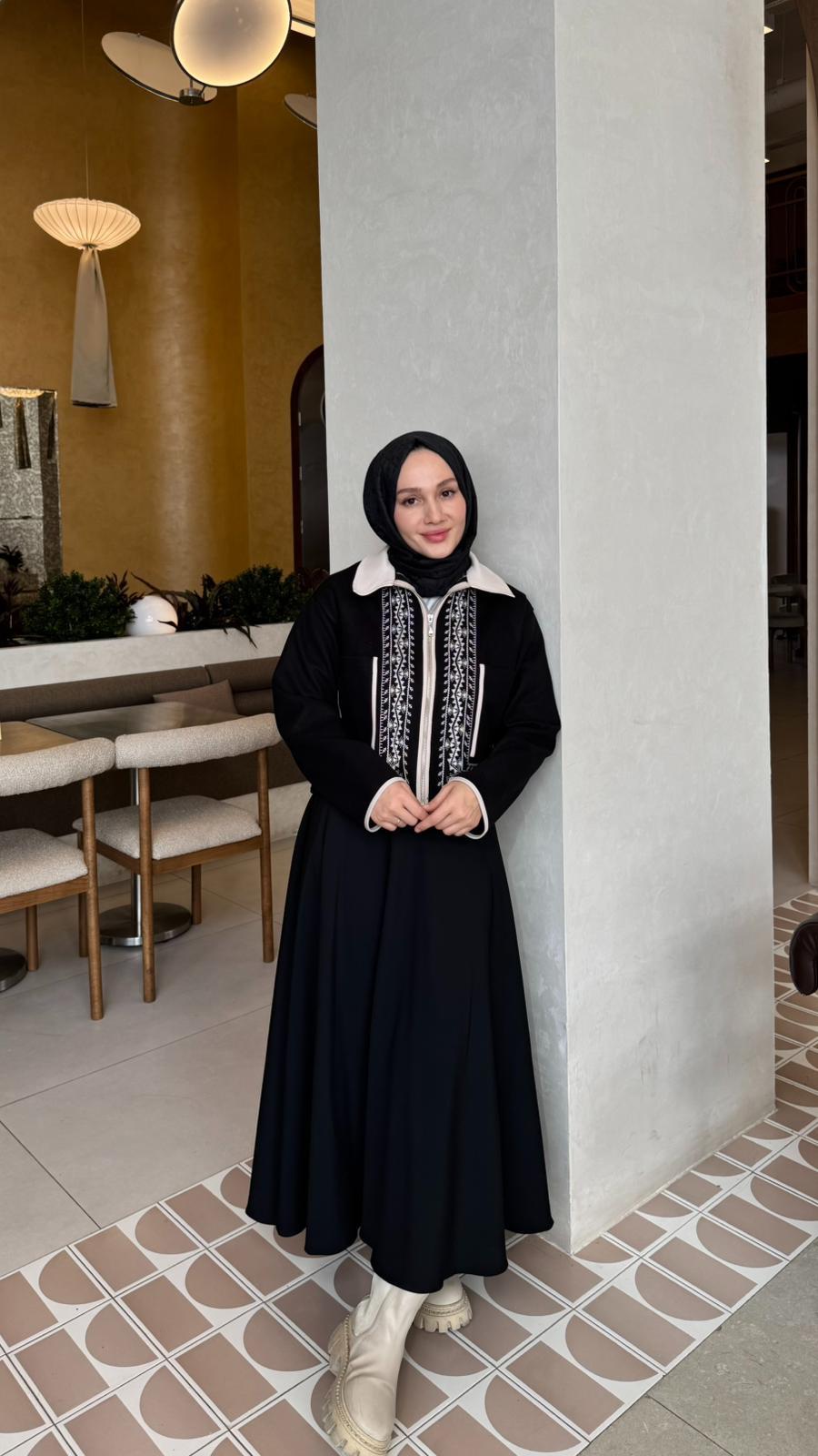 Kaşe Nakış Ceket-Siyah