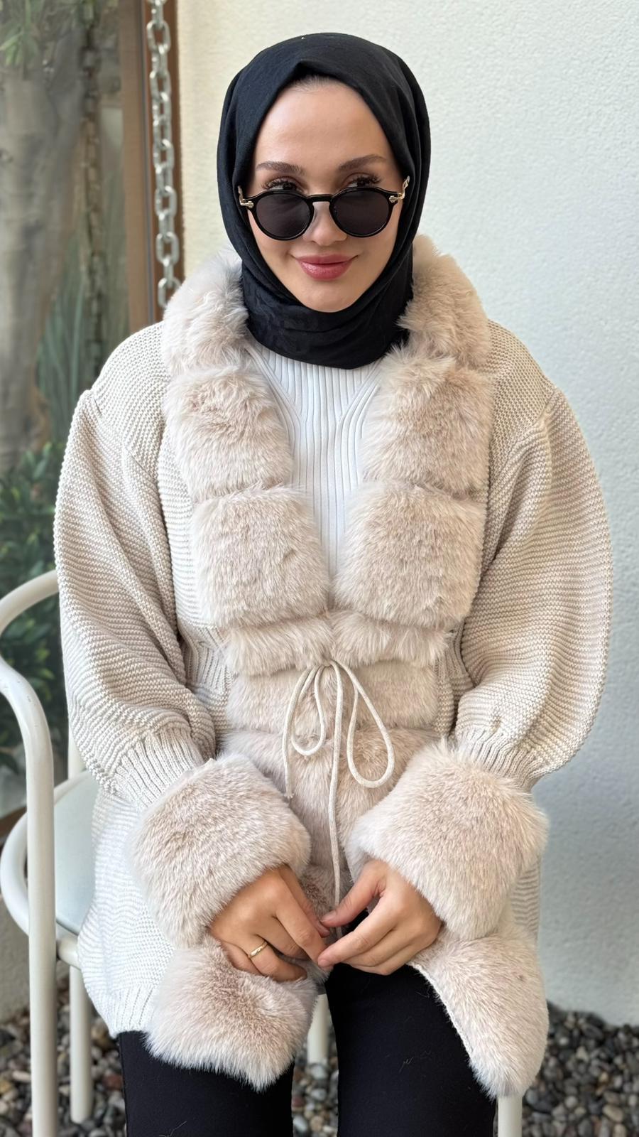 Kürklü Hırka-Taş