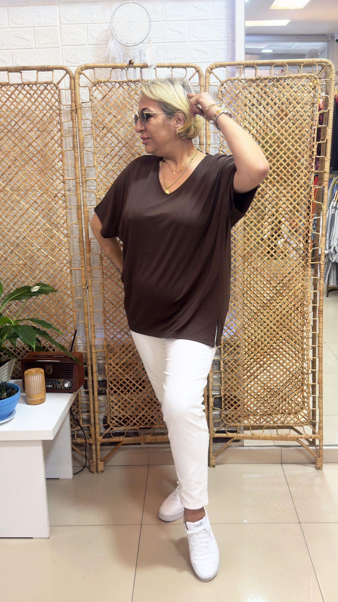 V Yaka Basic Bluz Kahverengi