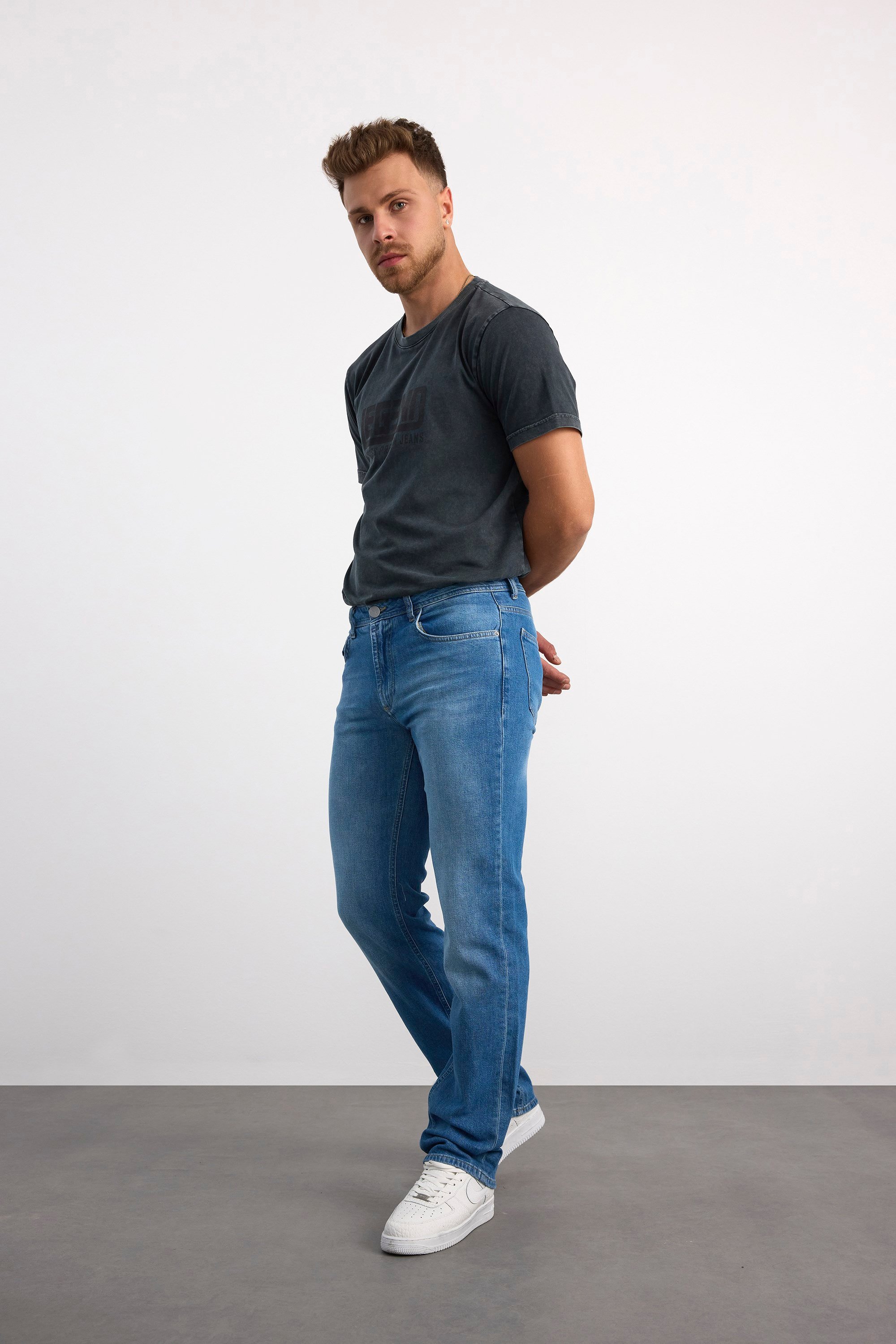 76076-73600 ERKEK REGULAR FİT MID WAIST MİD LEG DENİM PANTOLON 76076-73600