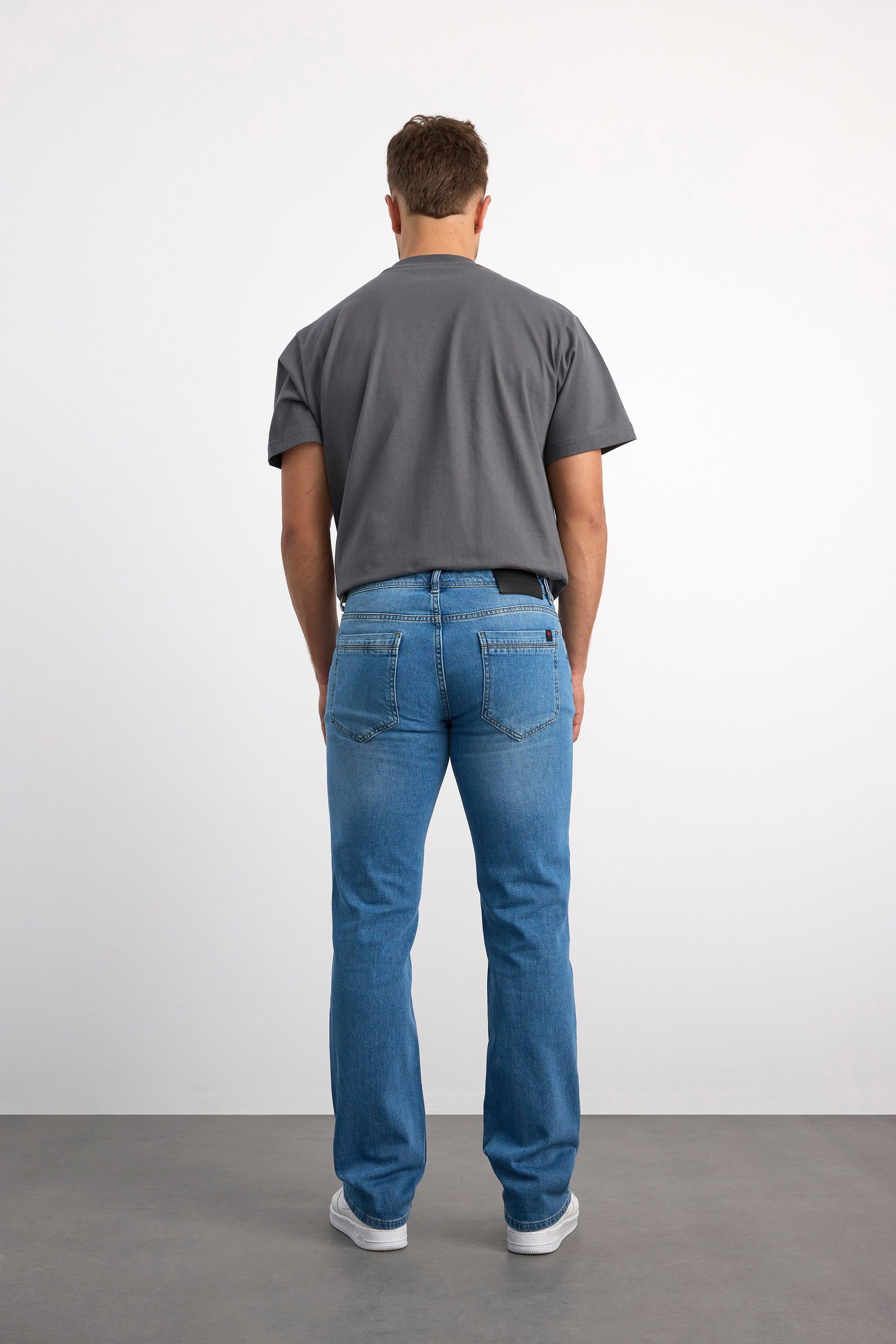 76077-73604 ERKEK REGULAR FİT MID WAIST MİD LEG DENİM PANTOLON 76077-73604
