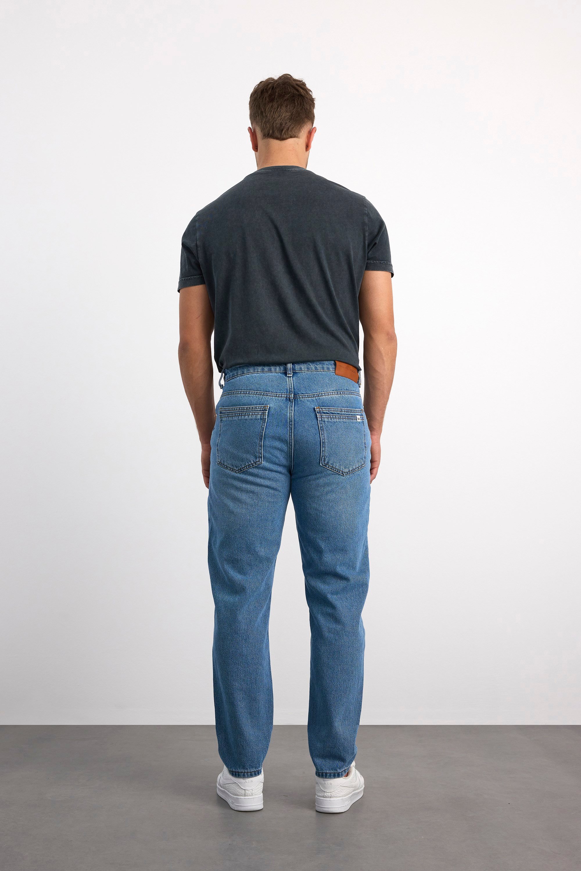 76082-70965 ERKEK TAPERED FİT MID WAIST SLİM LEG DENİM PANTOLON 76082-70965