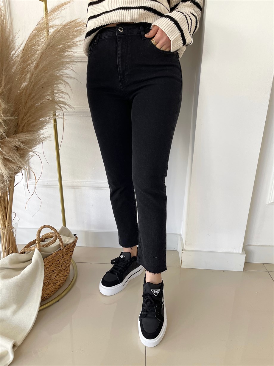 Boy Fit Kesik Paça Jean Gri