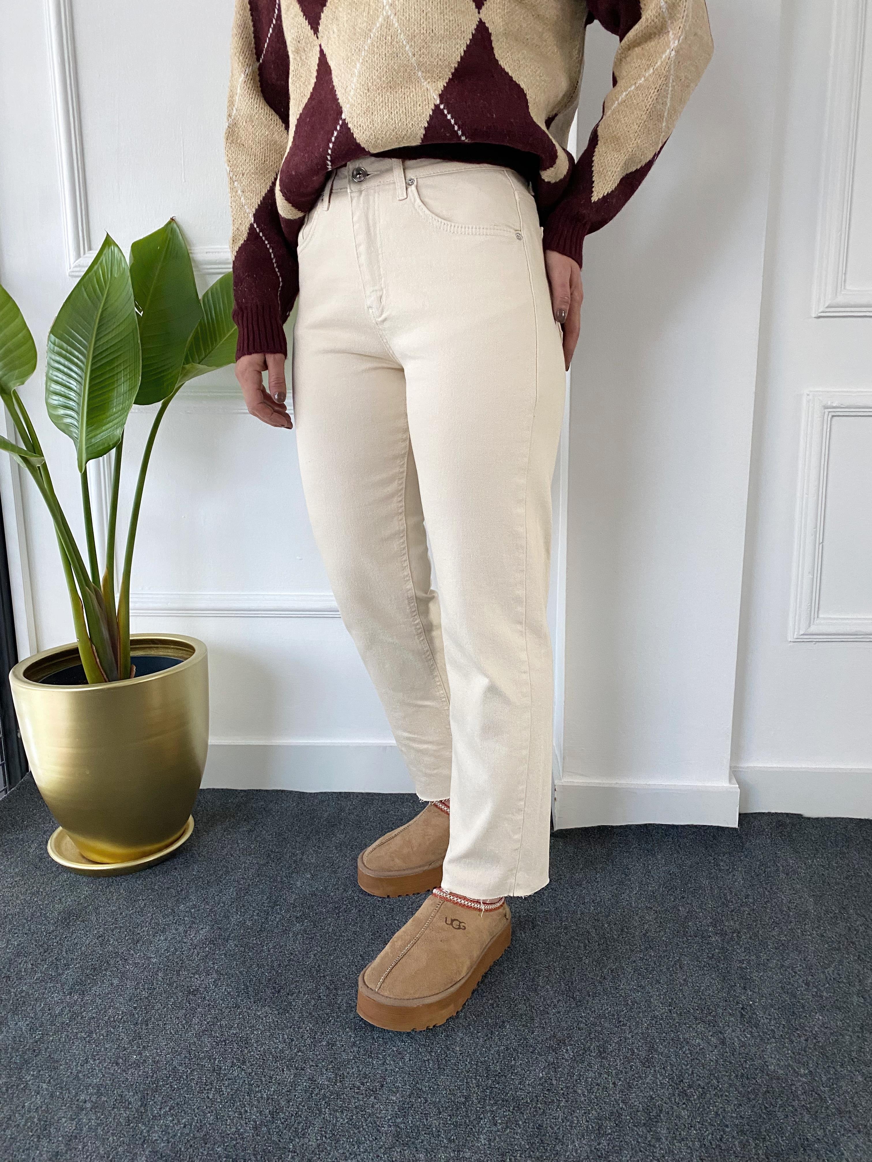 Boyfit Kesik Paça Jean Bej