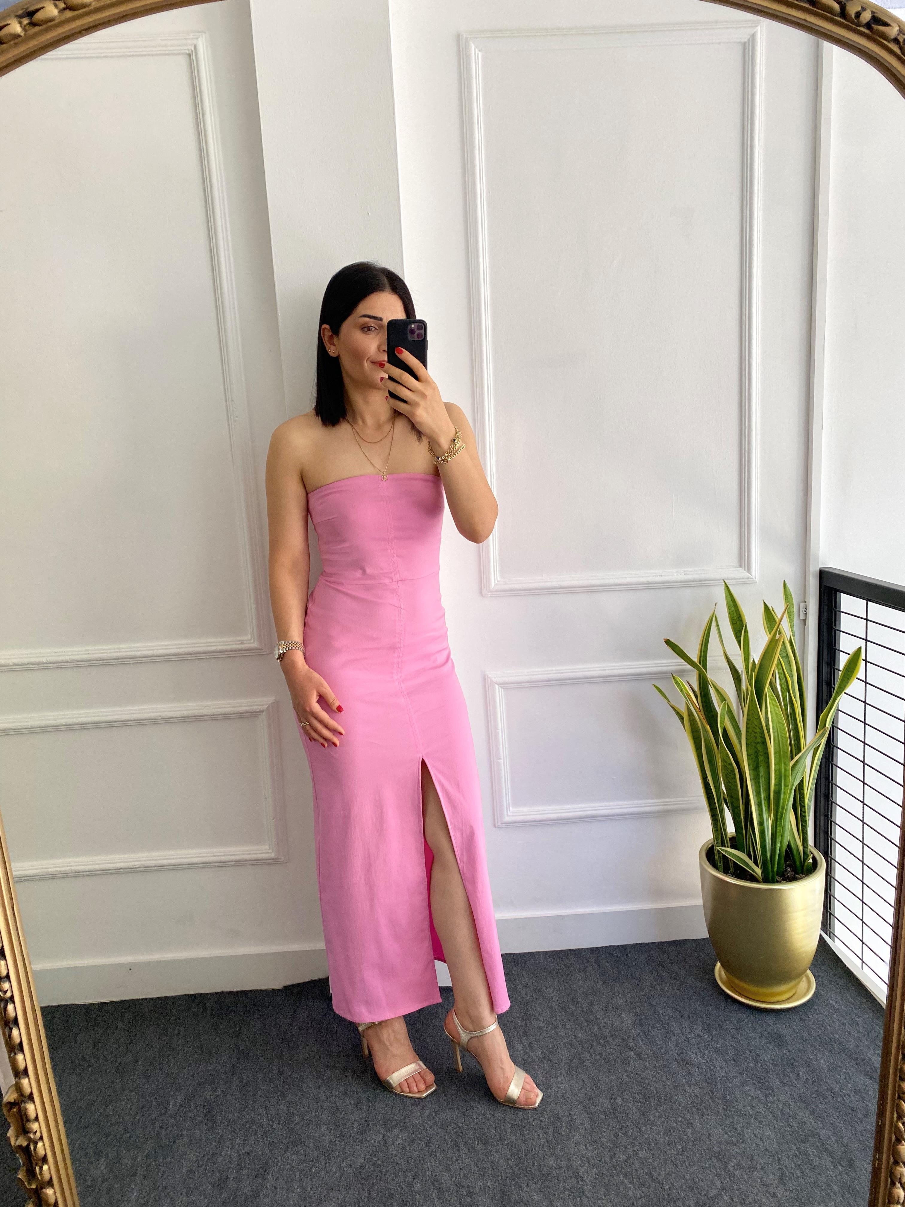 Straplez Önden Yırtmaçlı Elbise Pembe
