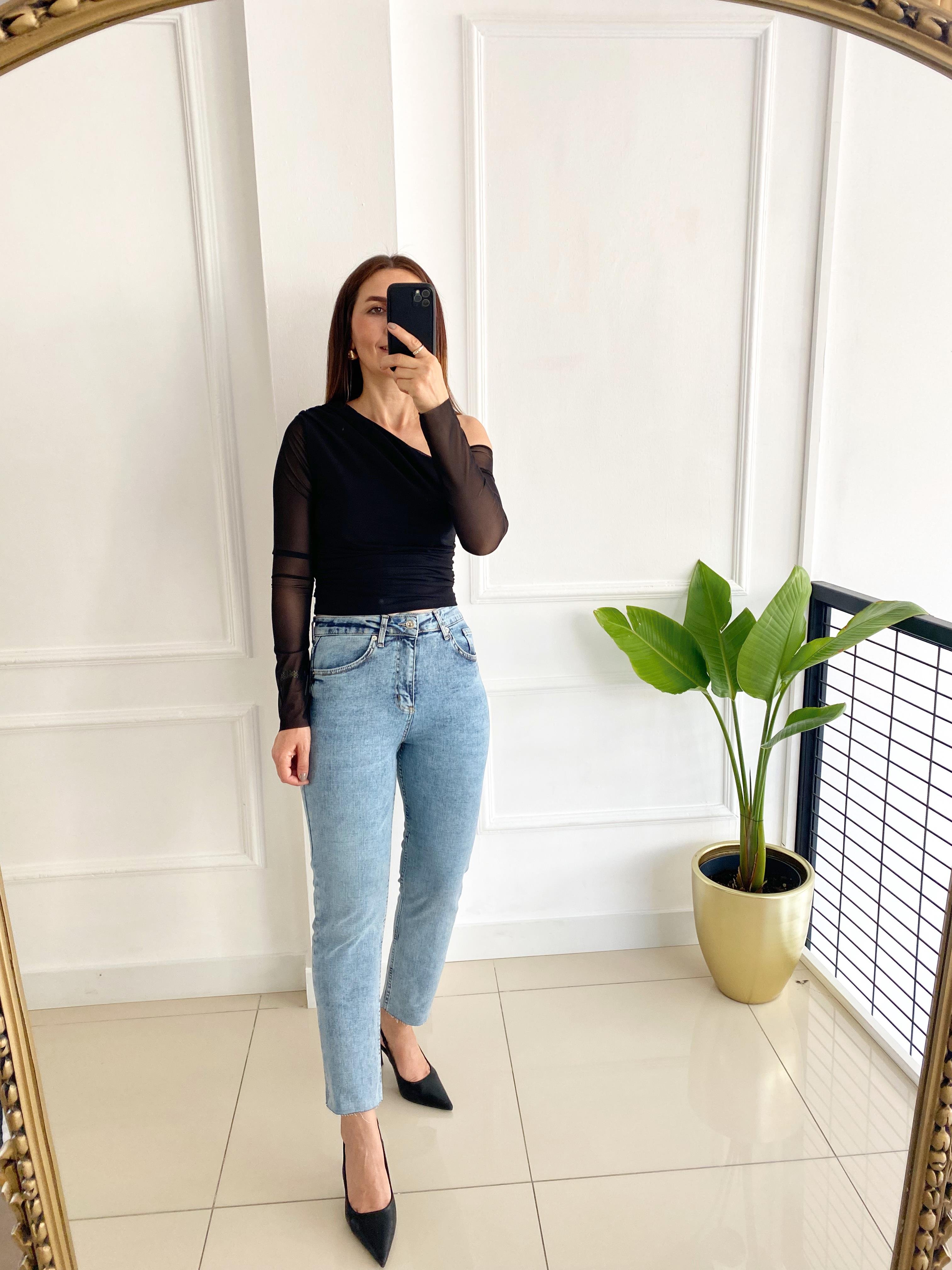 Tül Detaylı Bluz Siyah
