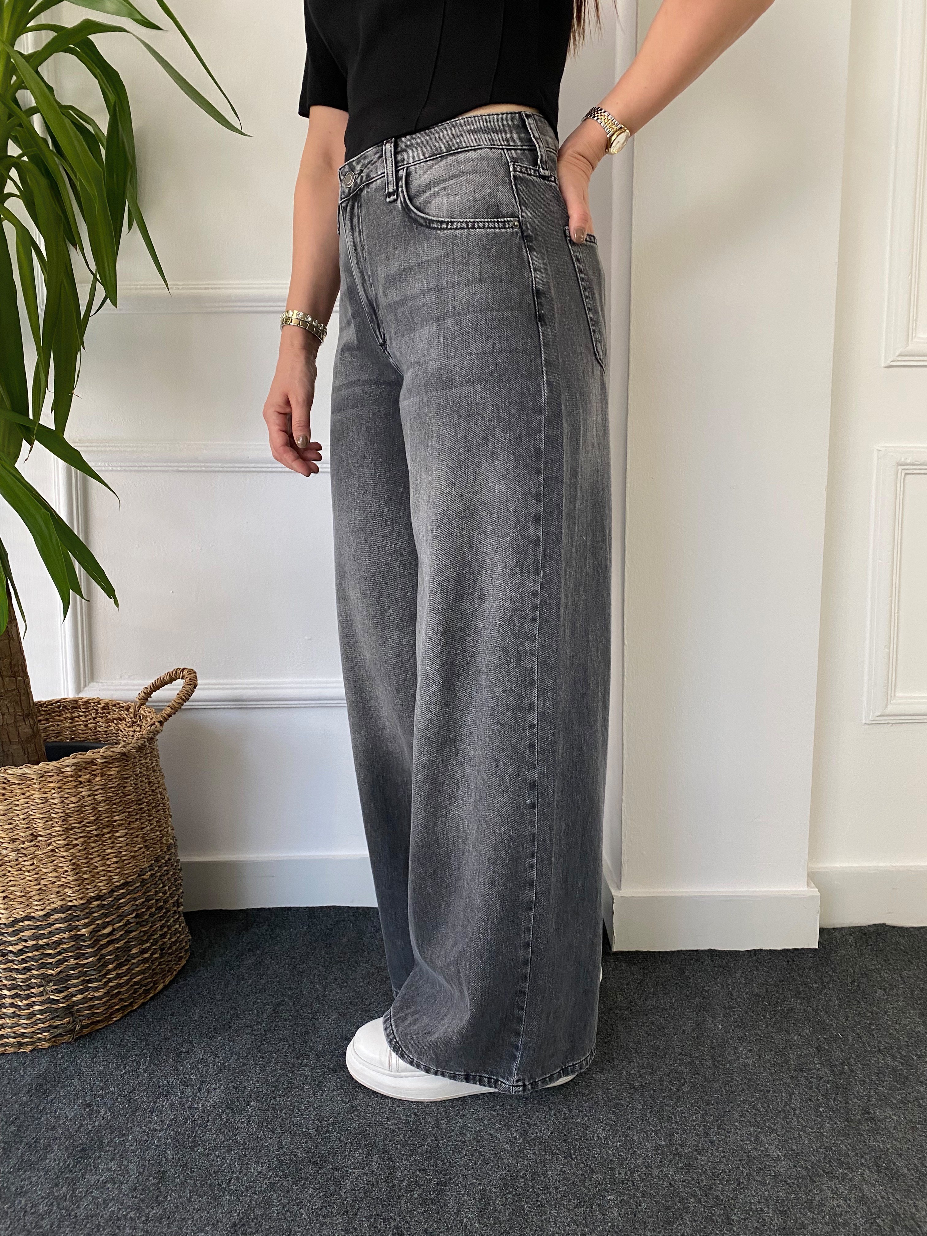 Ultra Wide Ankle Jean Gri