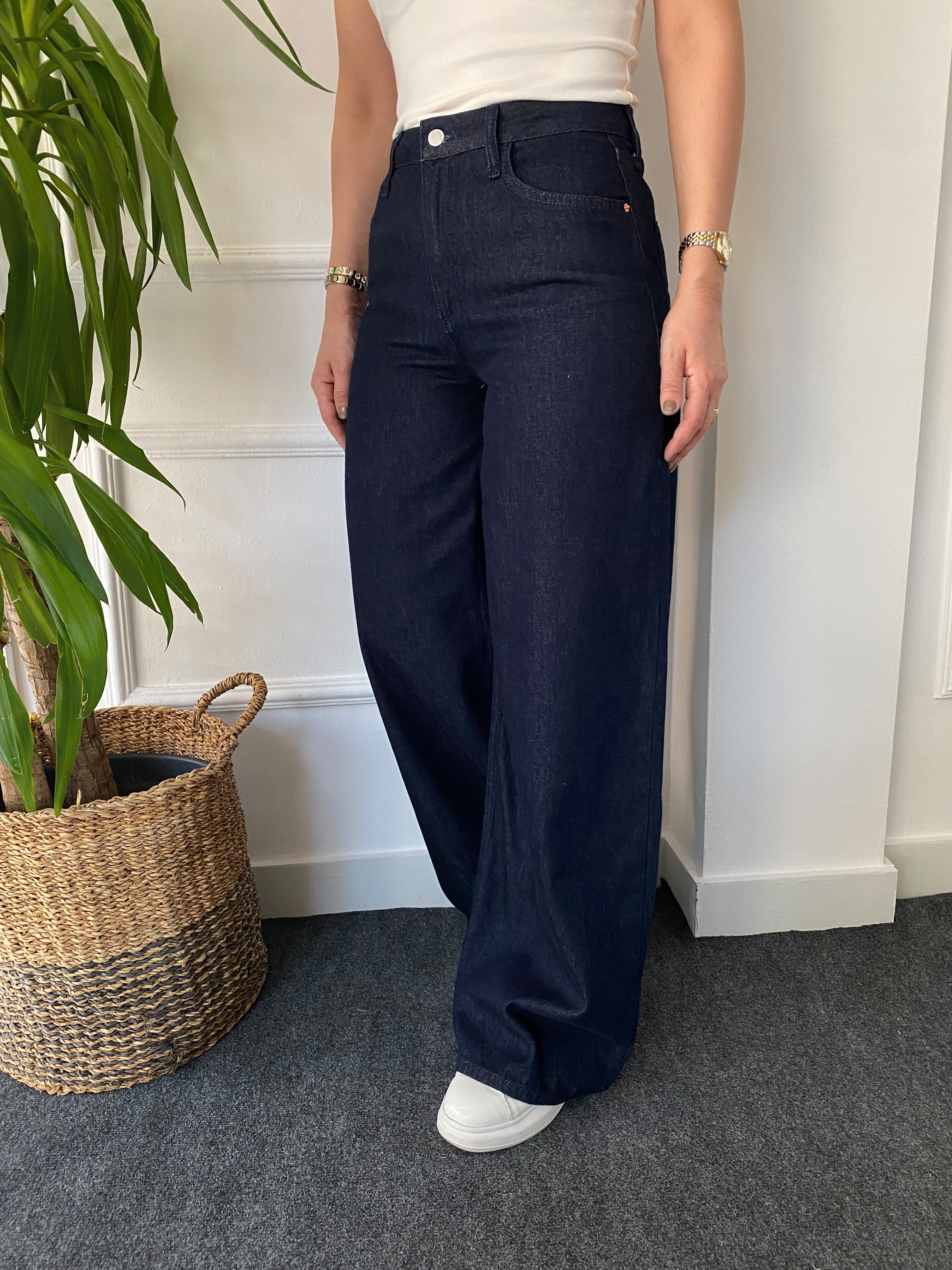 Ultra Wide Ankle Jean Lacivert