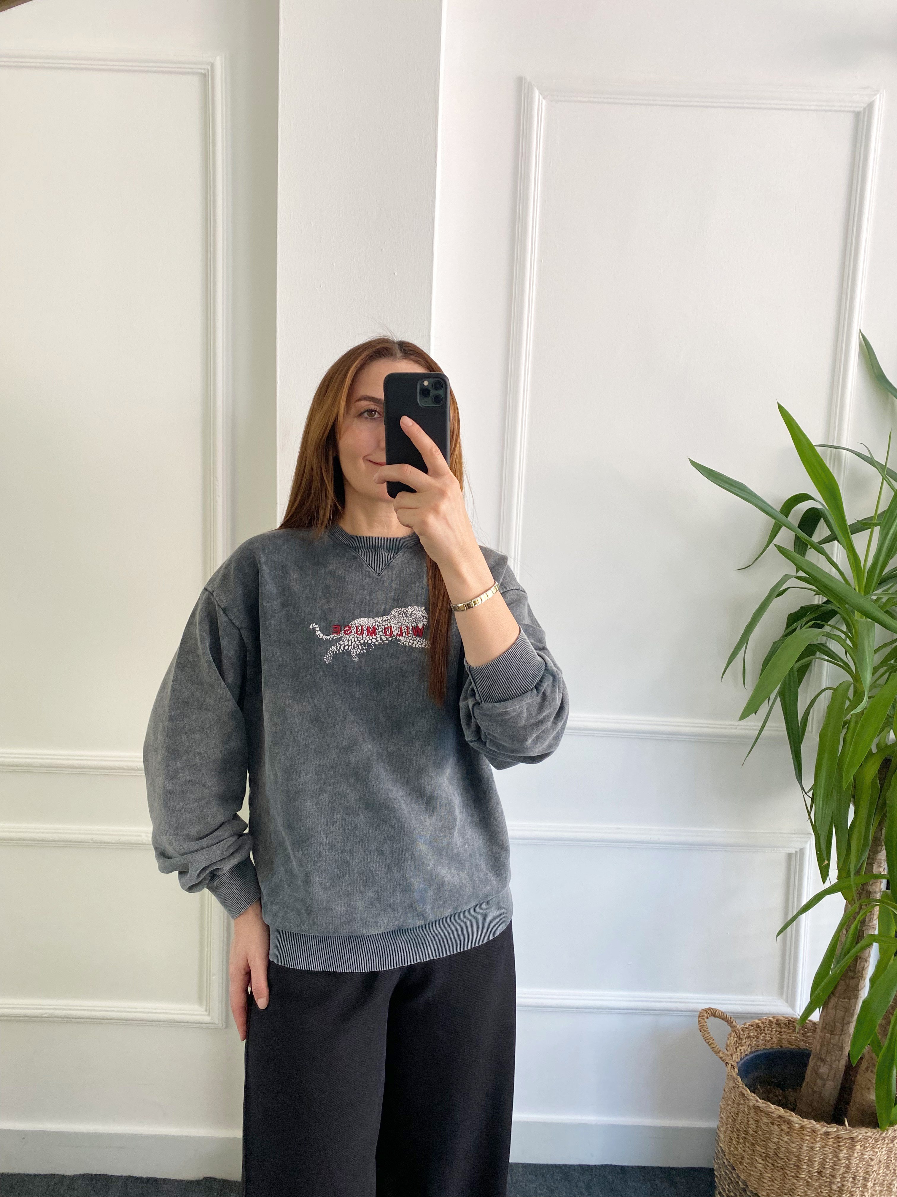 Wild Muse Nakışlı Batik Sweat Gri