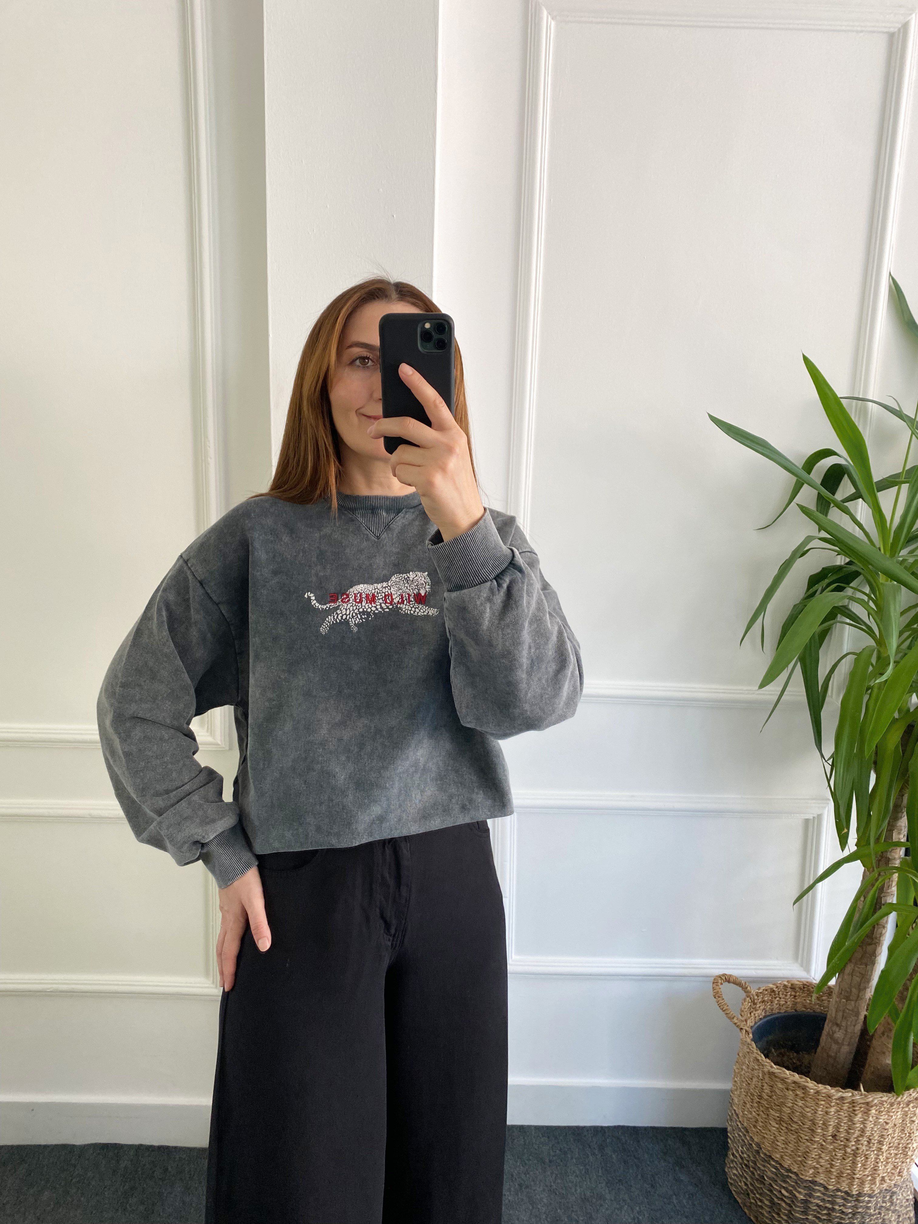 Wild Muse Nakışlı Batik Sweat Gri