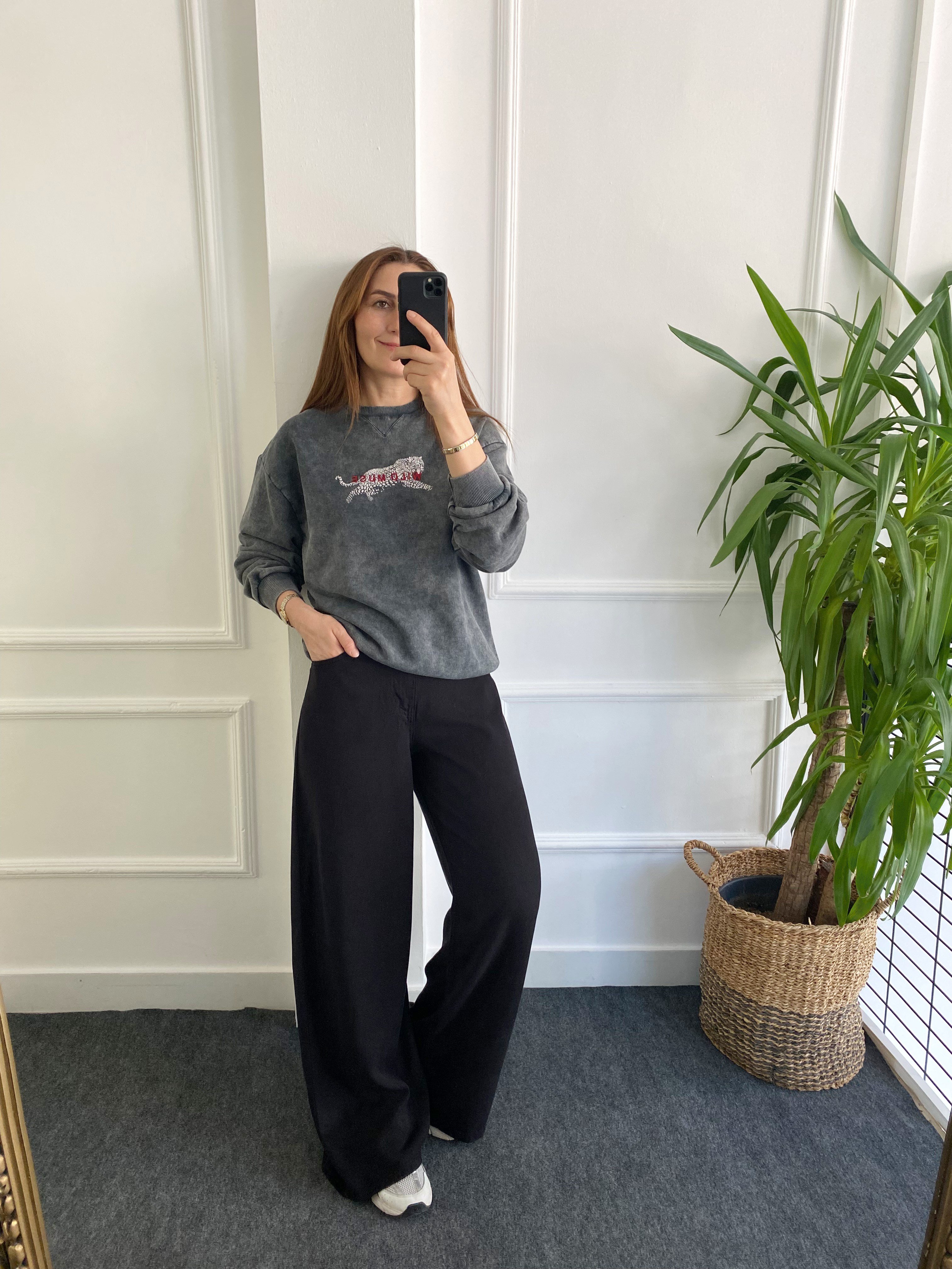 Wild Muse Nakışlı Batik Sweat Gri