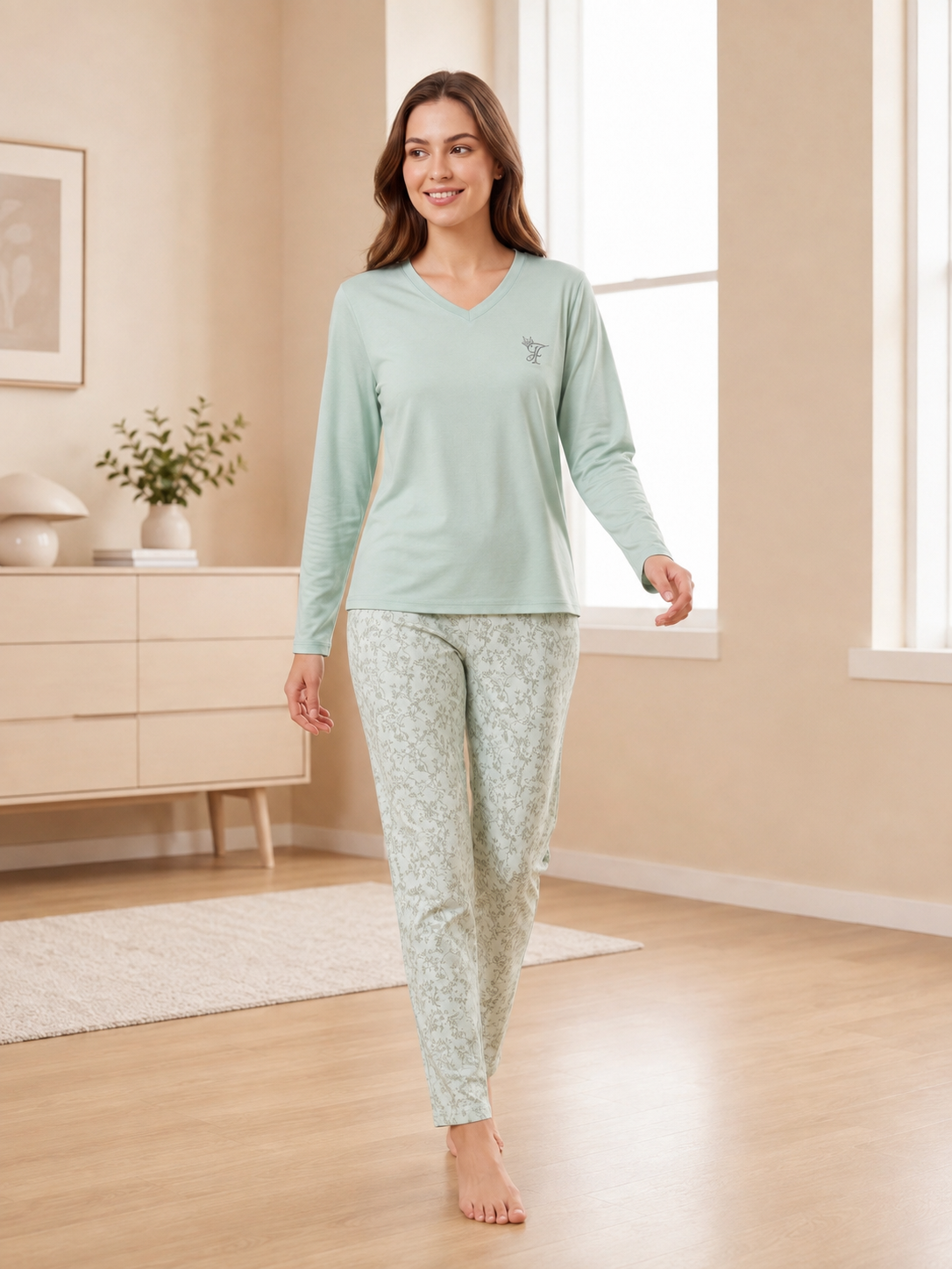 Kadın Viskon Pijama Takımı Kışlık Uzun Kollu V Yaka Desenli Rahat Pijama M L XL XXL 89-158Uzun Kol PijamaFLZKadın Viskon Pijama Takımı Kışlık Uzun Kollu V Yaka Desenli Rahat Pijama M L XL XXL 89-158