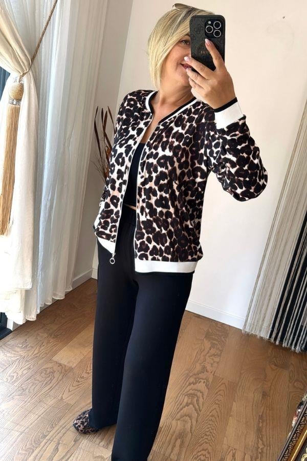 Leopar Desenli Fermuarlı Takım