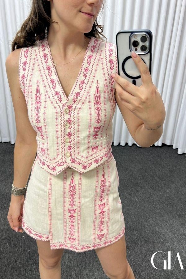 Pembe Nakış Detaylı Keten Yelekli Takım