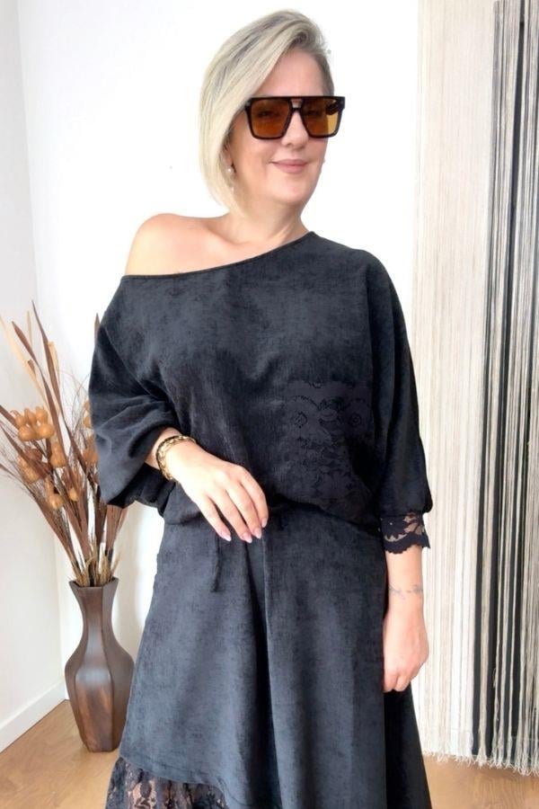 Siyah Süet Dantel Detaylı Bluz