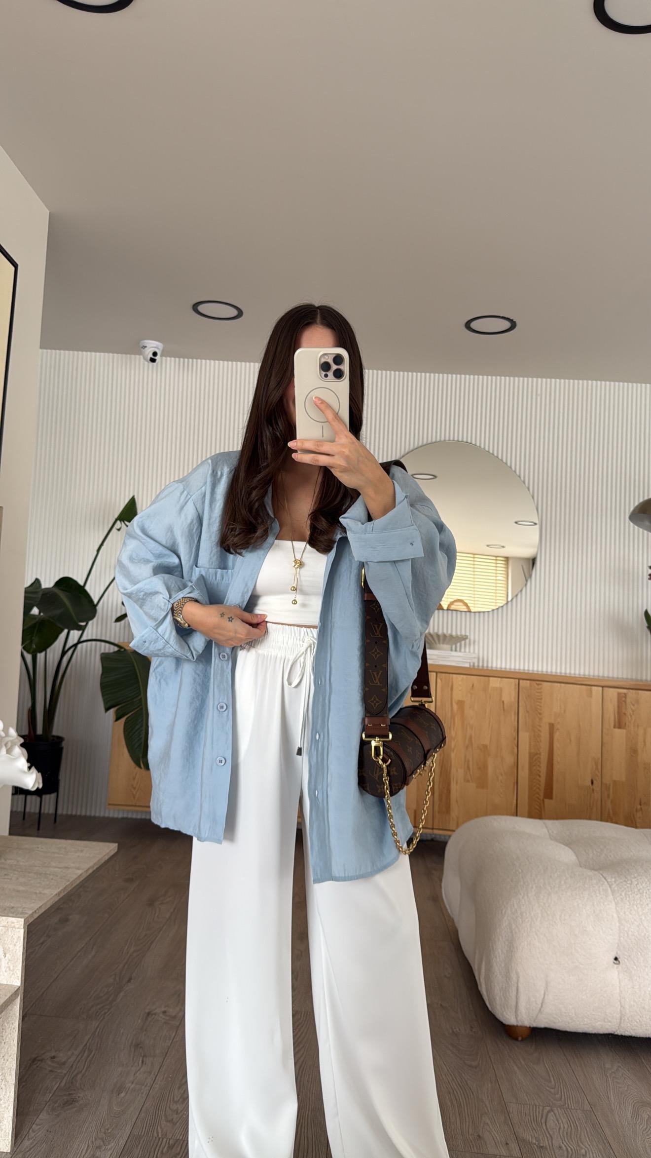  Açık Mavi Tensel Kumaş Düşük Omuzlu Oversize Gömlek