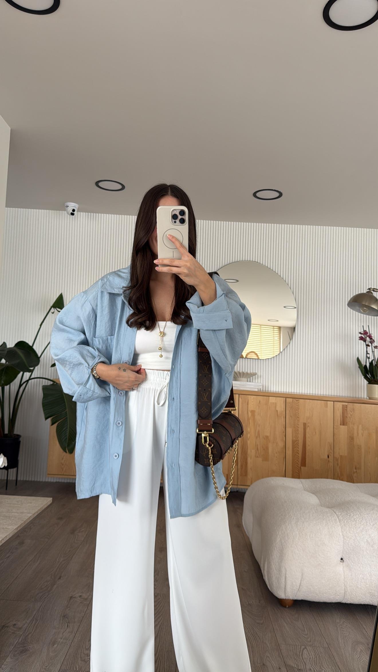  Açık Mavi Tensel Kumaş Düşük Omuzlu Oversize Gömlek