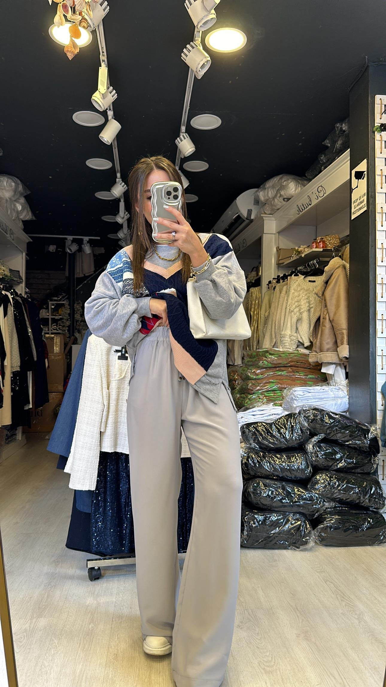 Açık Gri Beli Lastikli Saten Bol Pantolon