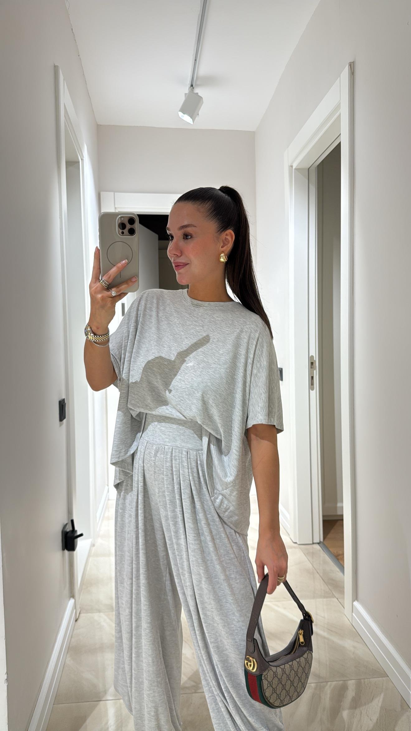 Açık Gri Bisiklet Yaka Şalvar Pantolon Takım 