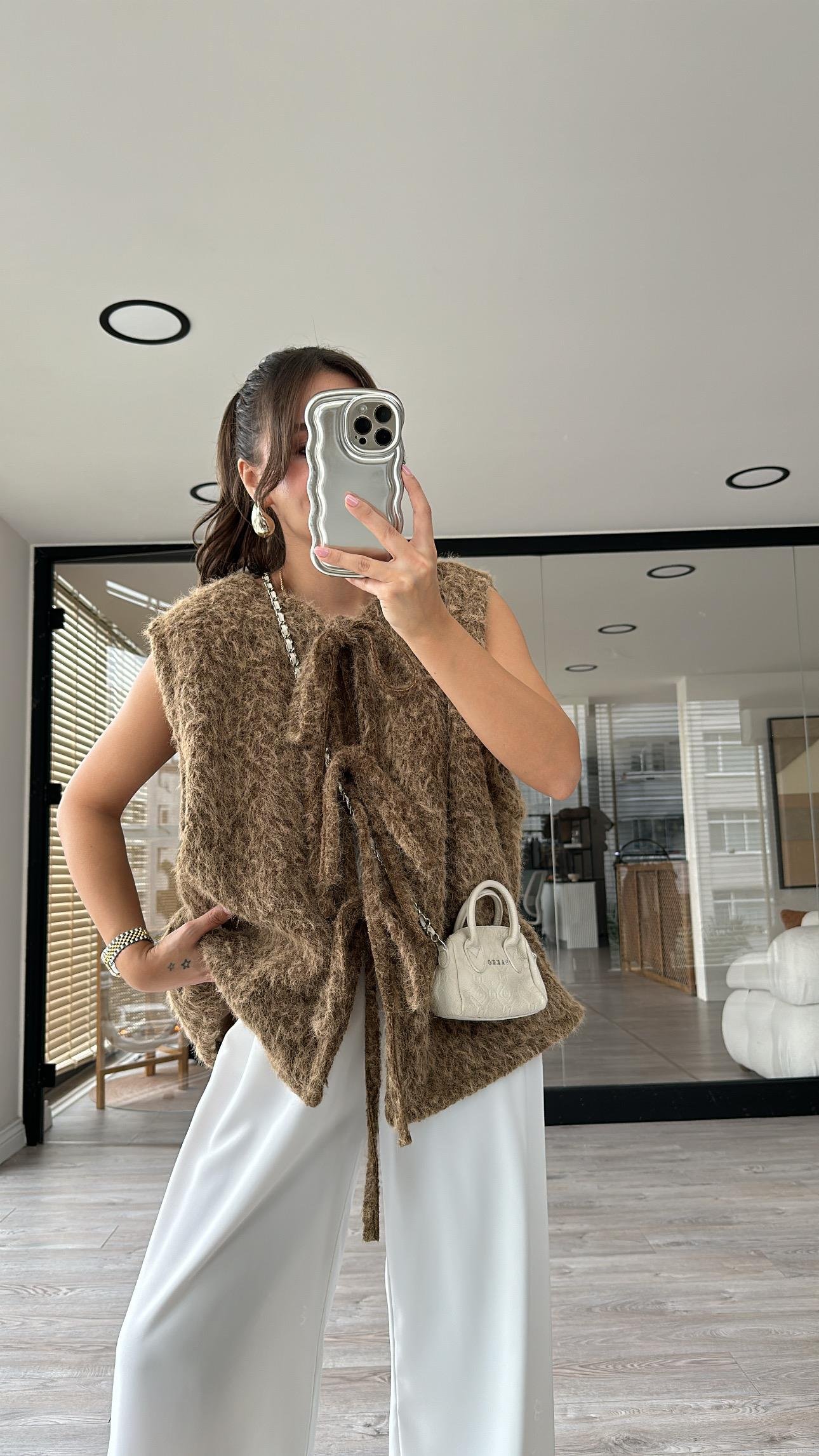 Açık Kahve Marka Model Ön Bağlamalı Sakallı Yelek