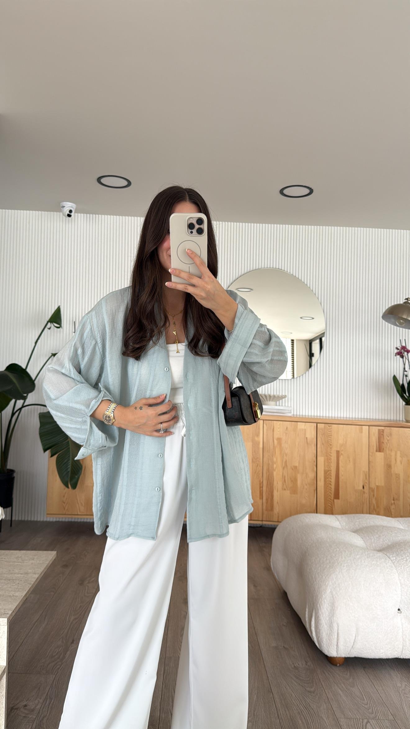 Açık Mavi Kendinden Desenli Transparan Gömlek