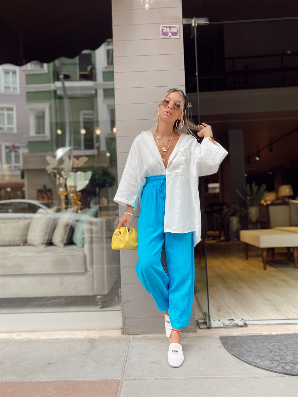 Açık Mavi Paça Pileli Müslin Kumaş Pantolon 