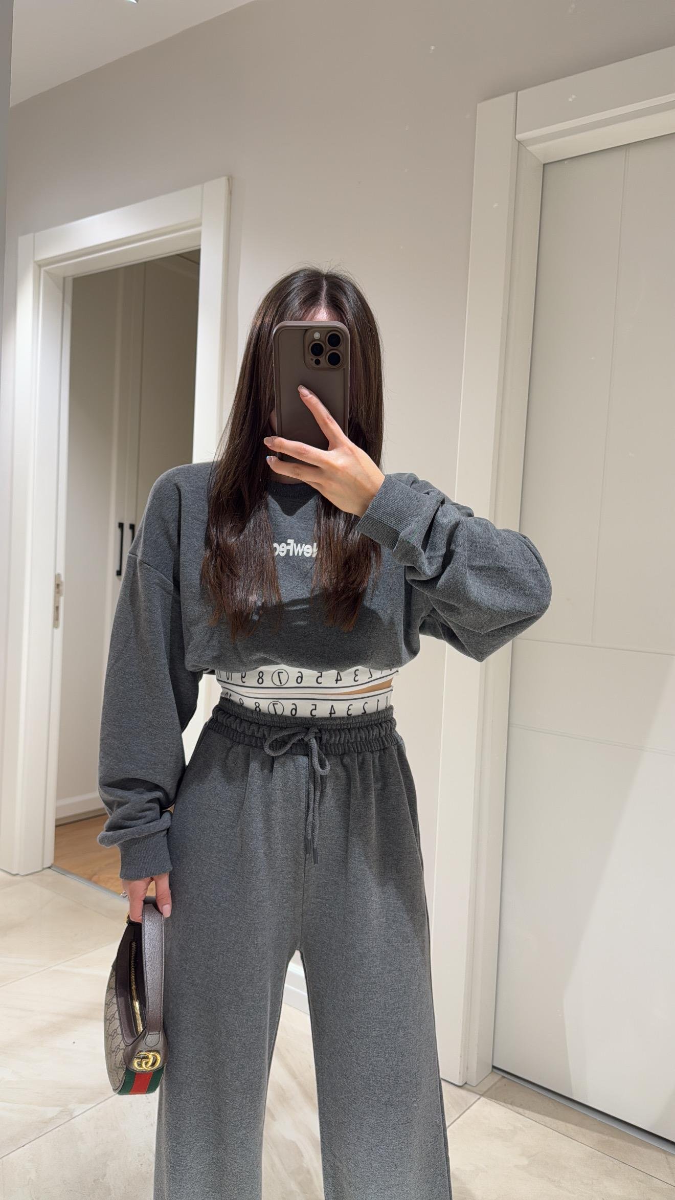 Antrasit Bel Lastik Detaylı Yazılı Sweat 