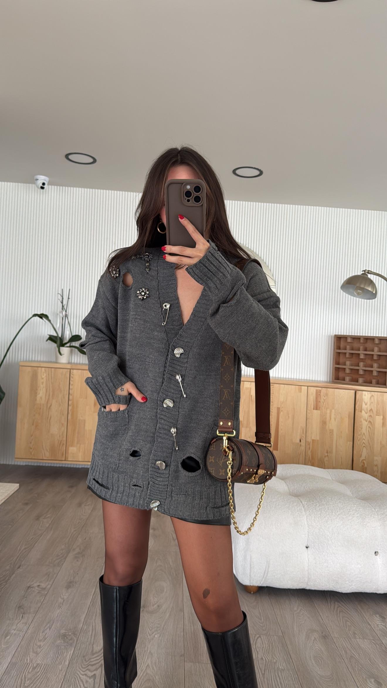 Antrasit Taşlı İğne Detaylı Triko Hırka