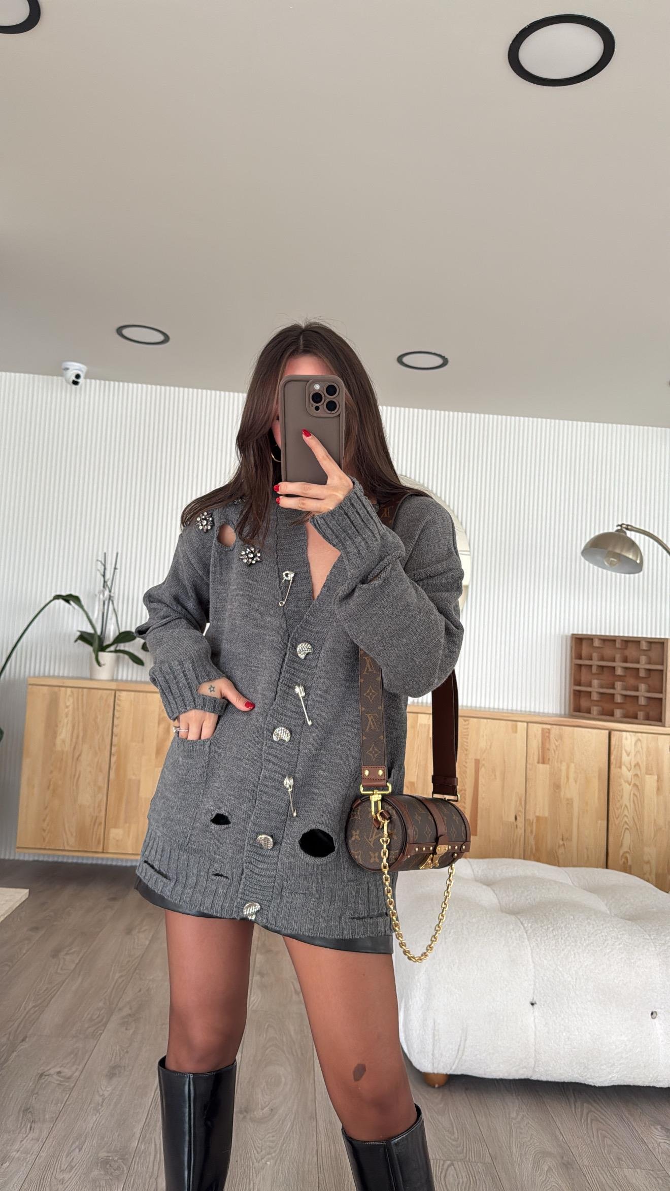 Antrasit Taşlı İğne Detaylı Triko Hırka