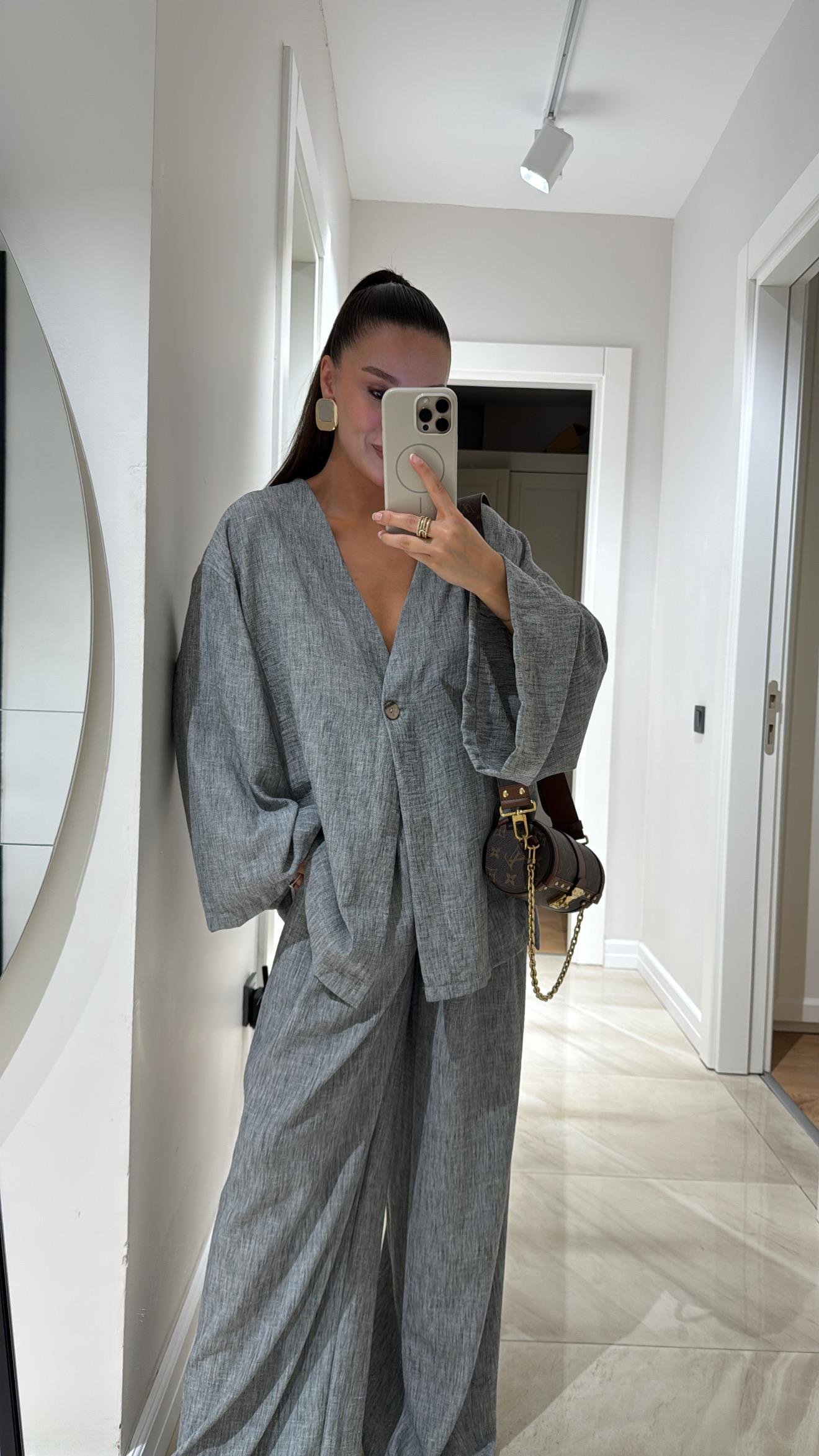 Gri Tek Düğme Detaylı Bluz Pantolon Takım