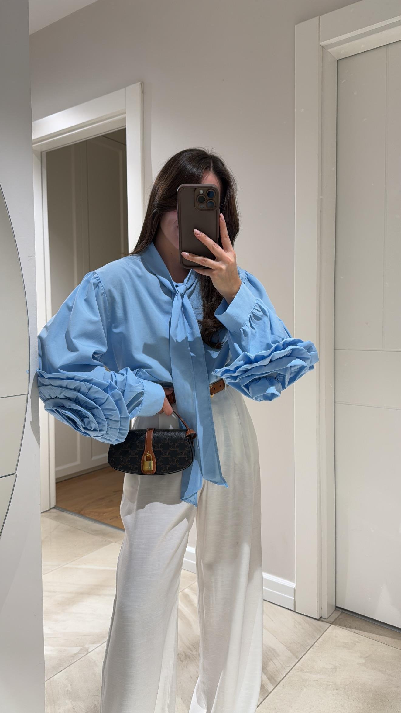 Bebe Mavi Gül Detaylı Yaka Bağlamalı Marka Model Gömlek